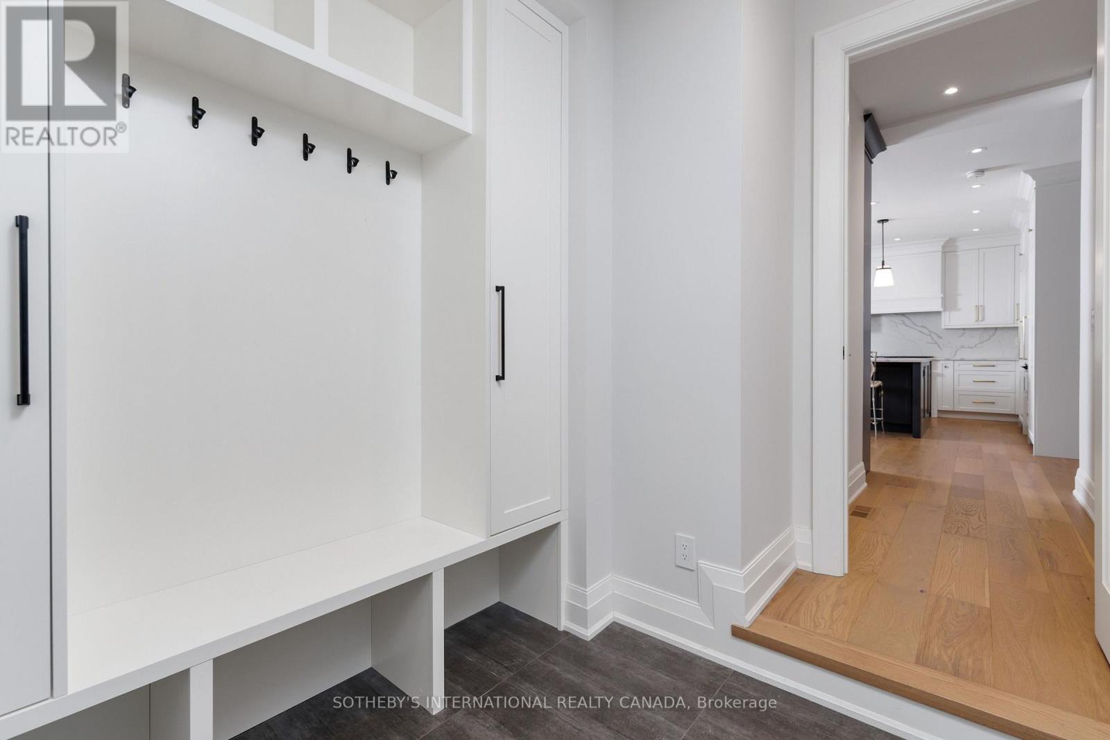 57 Burnhamthorpe Park Boulevard, Toronto, Ontario  M9A 1H8 - Photo 21 - W13843924