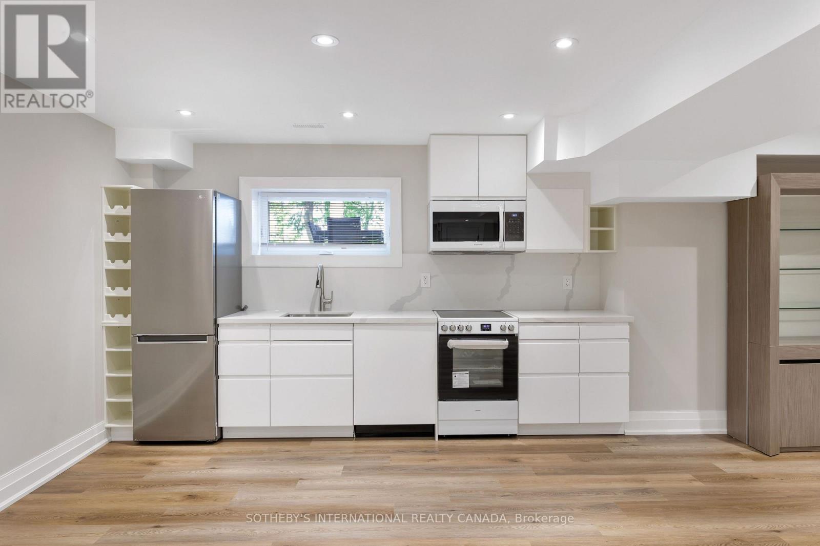 57 Burnhamthorpe Park Boulevard, Toronto, Ontario  M9A 1H8 - Photo 47 - W13843924