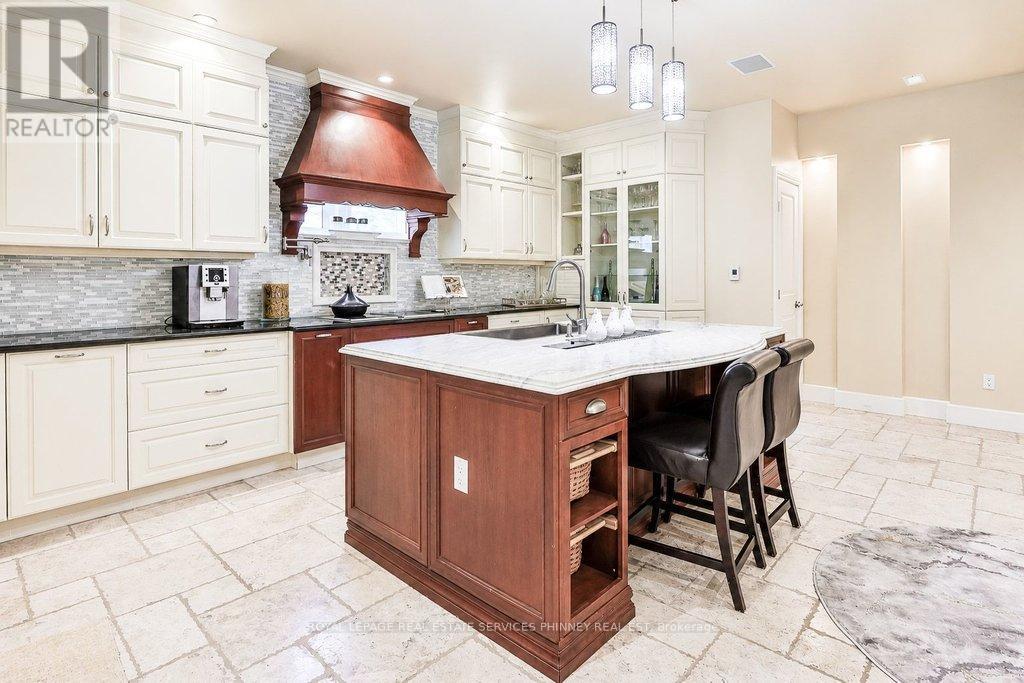 1188 Birchview Drive, Mississauga, Ontario  L5H 3C8 - Photo 29 - W13212940