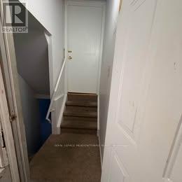 5243 Heatherleigh Avenue, Mississauga, Ontario L5V 2A1 - Photo 3 - W13554582