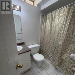 5243 Heatherleigh Avenue, Mississauga, Ontario L5V 2A1 - Photo 7 - W13554582
