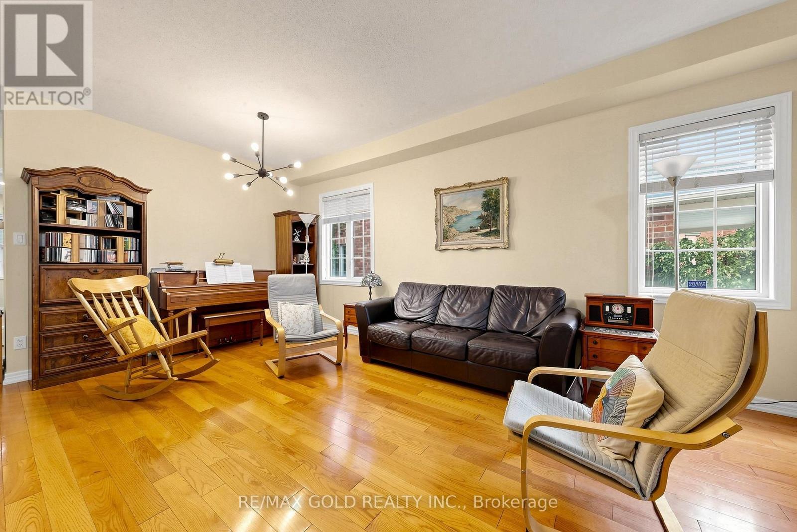 284 Holmes Crescent, Milton, Ontario  L9T 0R2 - Photo 11 - W13843270