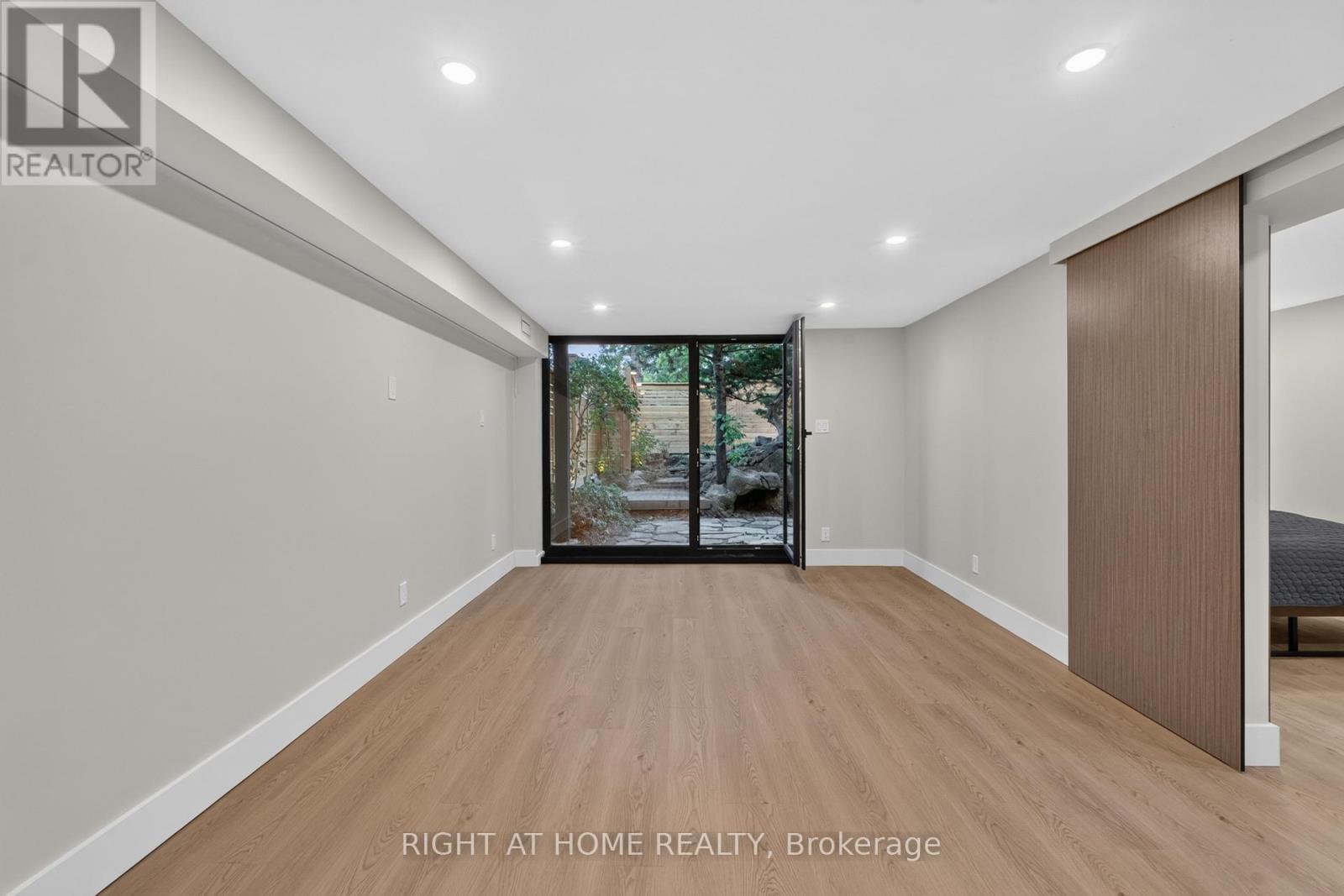 3361 Rhonda Valley, Mississauga, Ontario  L5A 3G1 - Photo 23 - W13843592