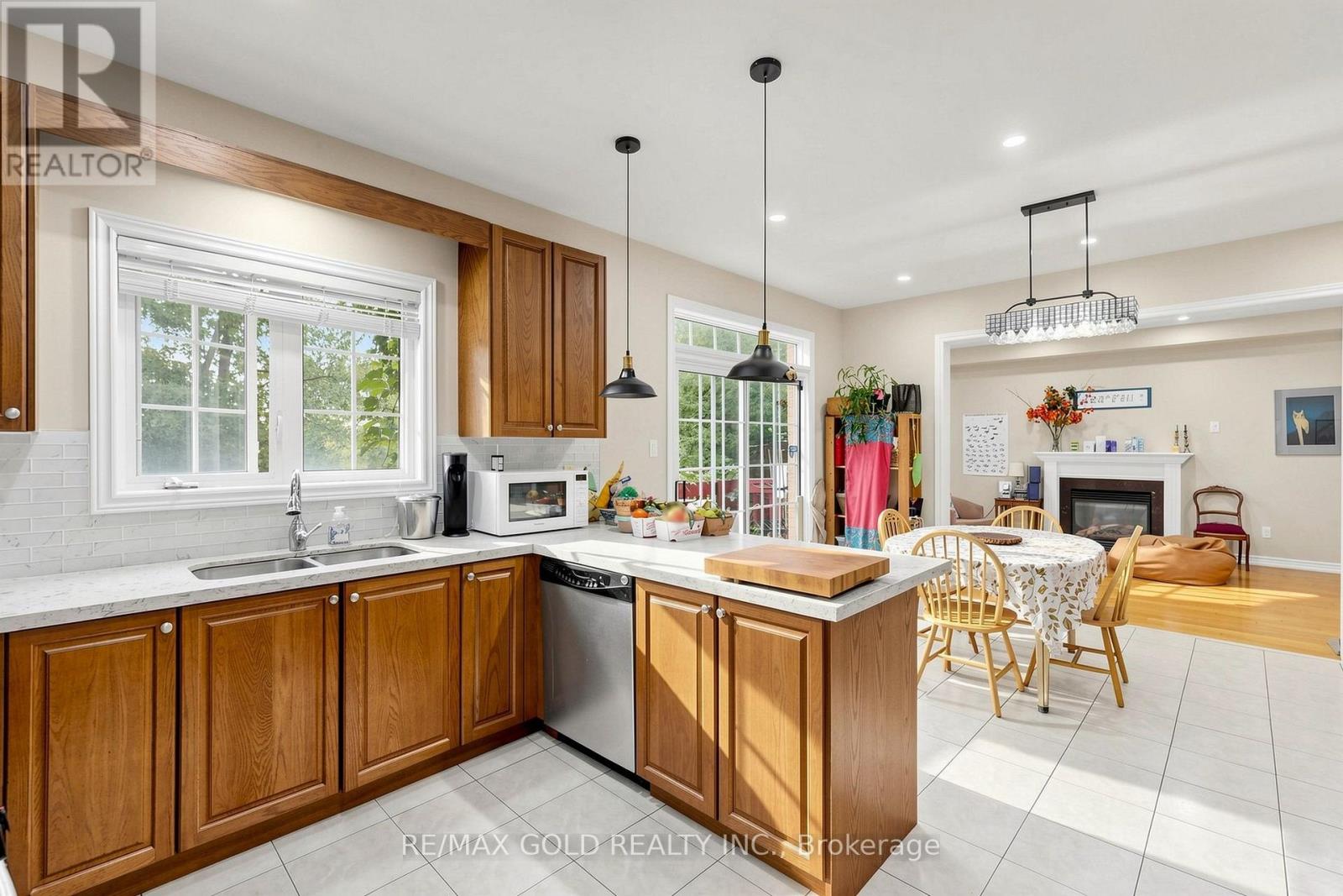 284 Holmes Crescent, Milton, Ontario  L9T 0R2 - Photo 22 - W13843270