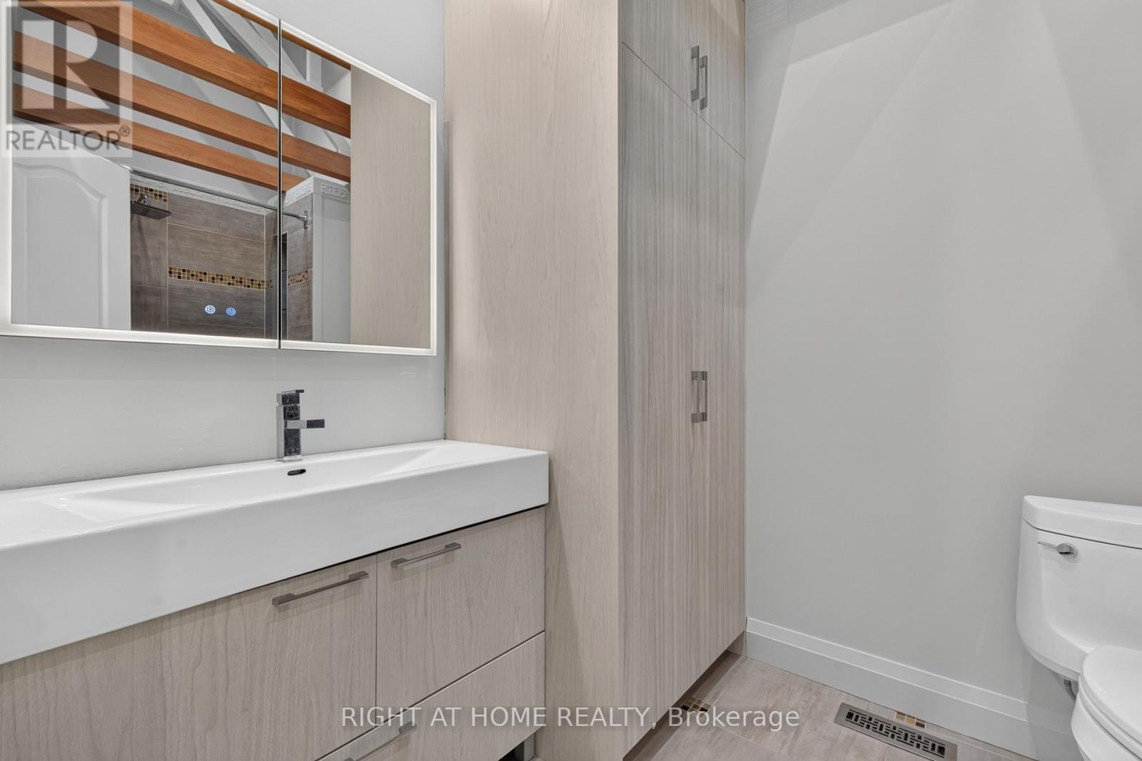 3361 Rhonda Valley, Mississauga, Ontario  L5A 3G1 - Photo 21 - W13843592