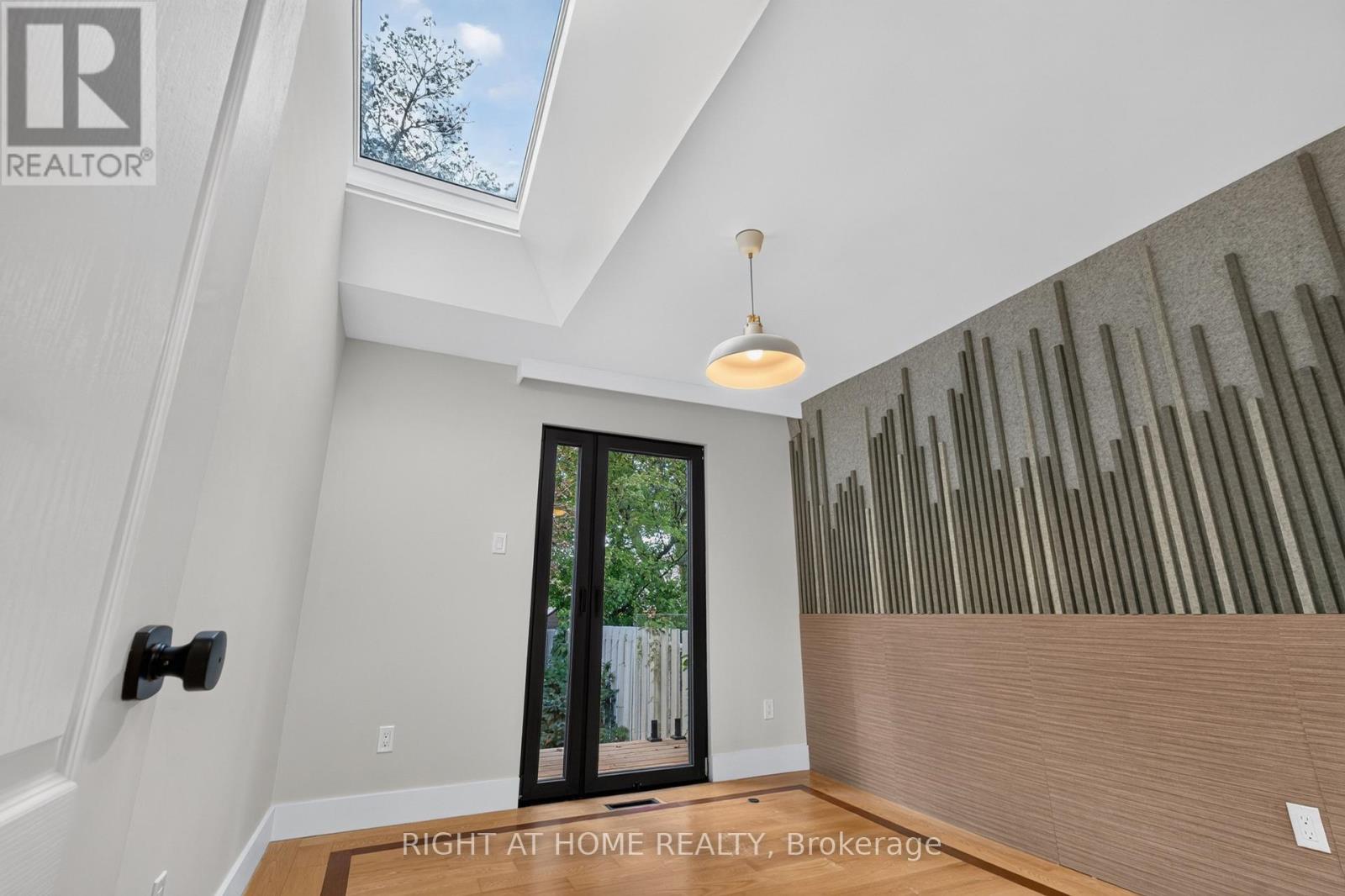 3361 Rhonda Valley, Mississauga, Ontario  L5A 3G1 - Photo 17 - W13843592