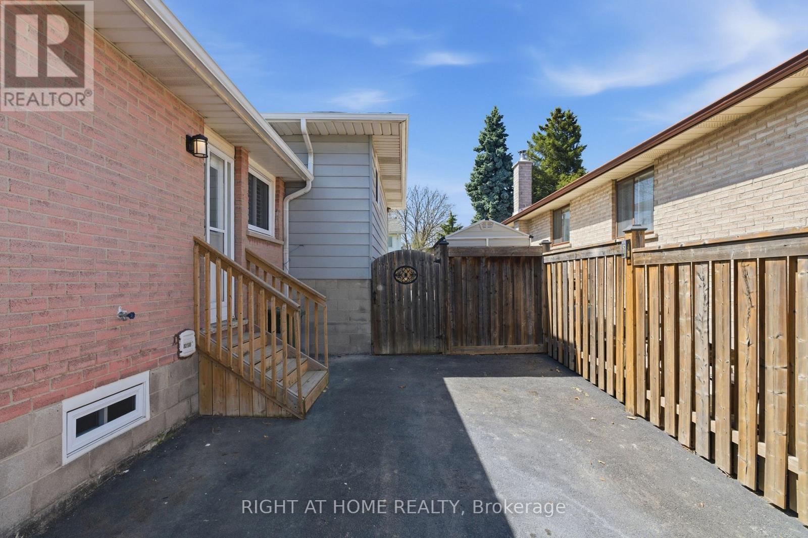 341 Rexford Drive, Hamilton, Ontario  L8W 1W2 - Photo 22 - X13843764