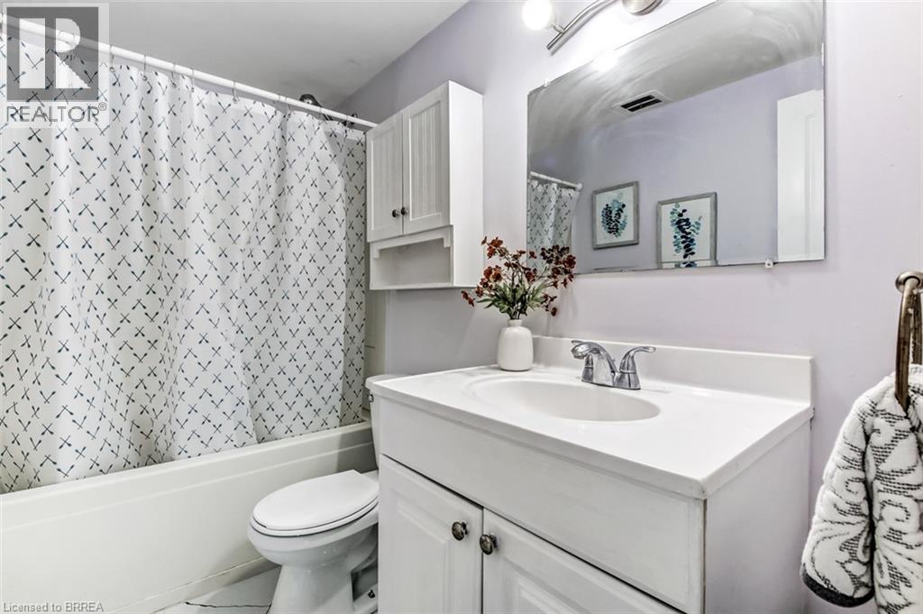51 Metcalfe Crescent Unit# D, Brantford, Ontario  N3R 2L7 - Photo 11 - 40864311