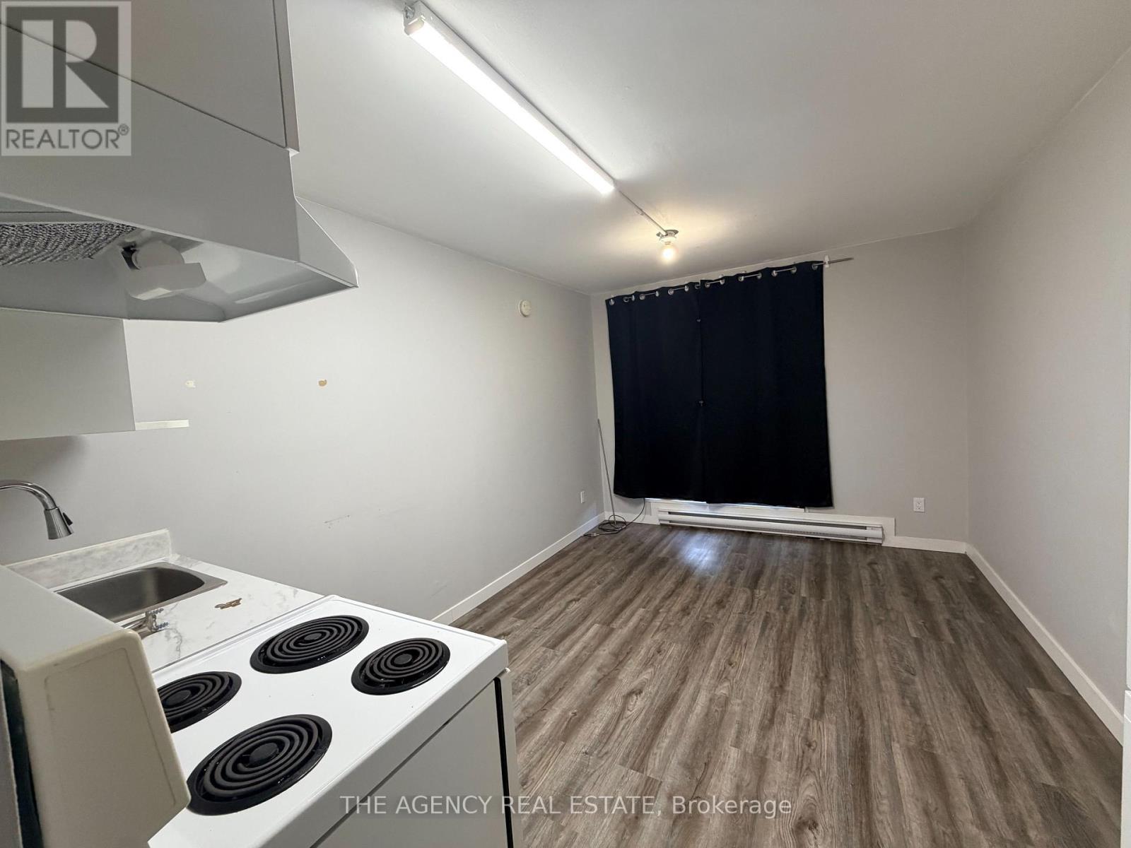304 - 91 Thames Street S, Ingersoll, Ontario  N5C 2T2 - Photo 3 - X13844084