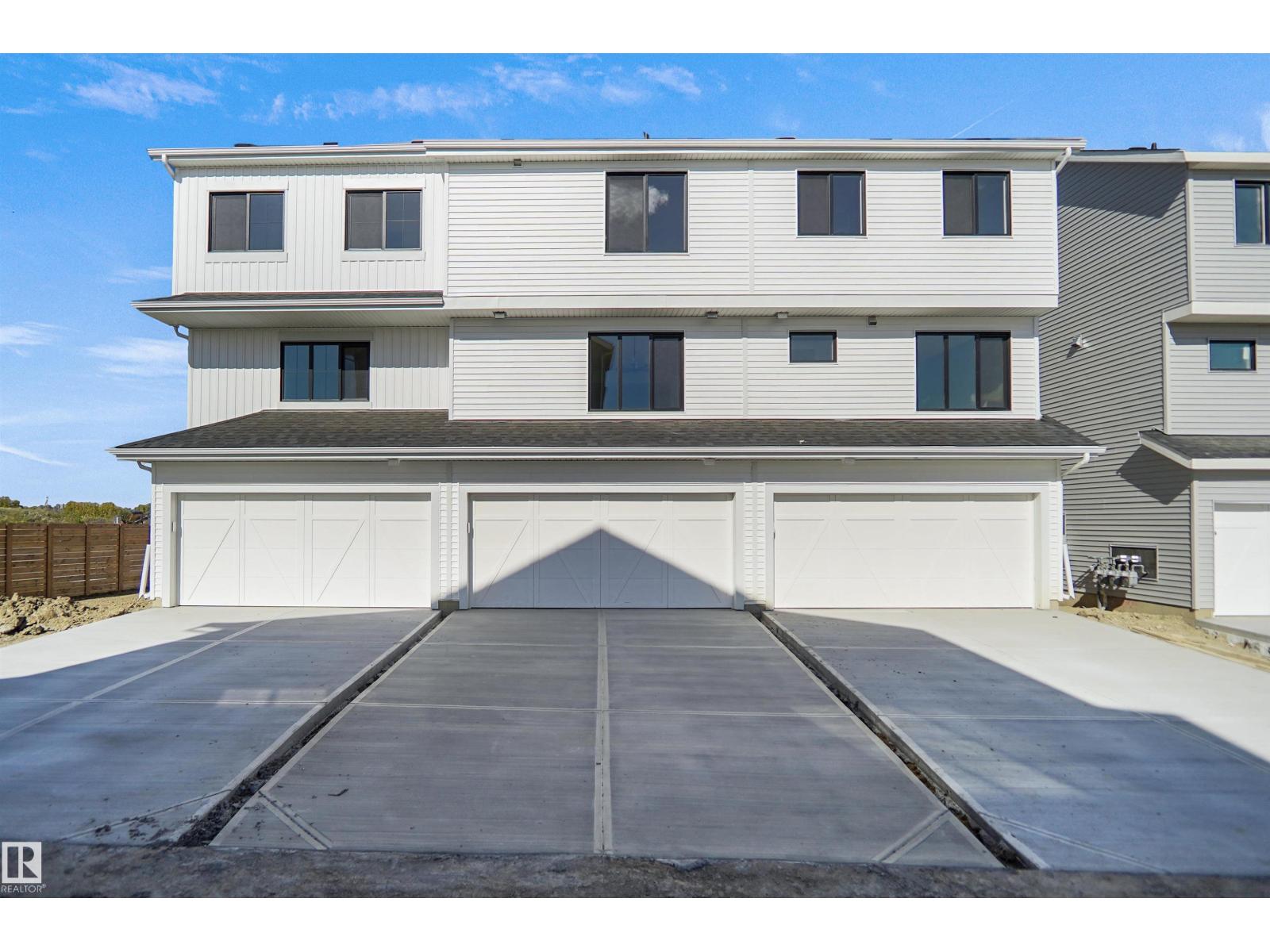 3 Edgewater CL