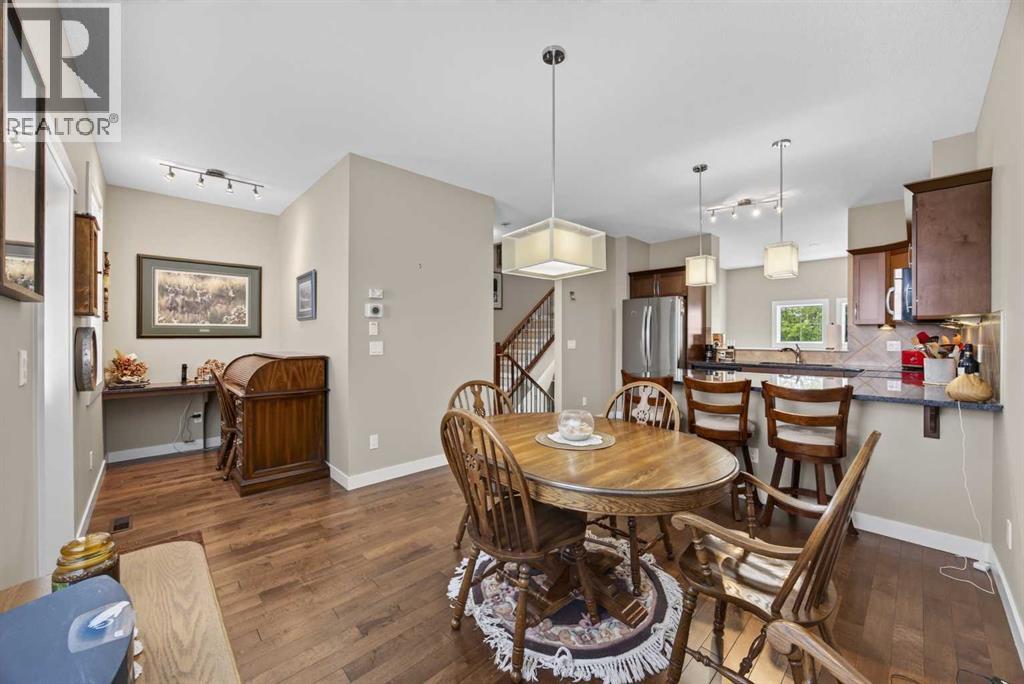 913 Evanston Square NW