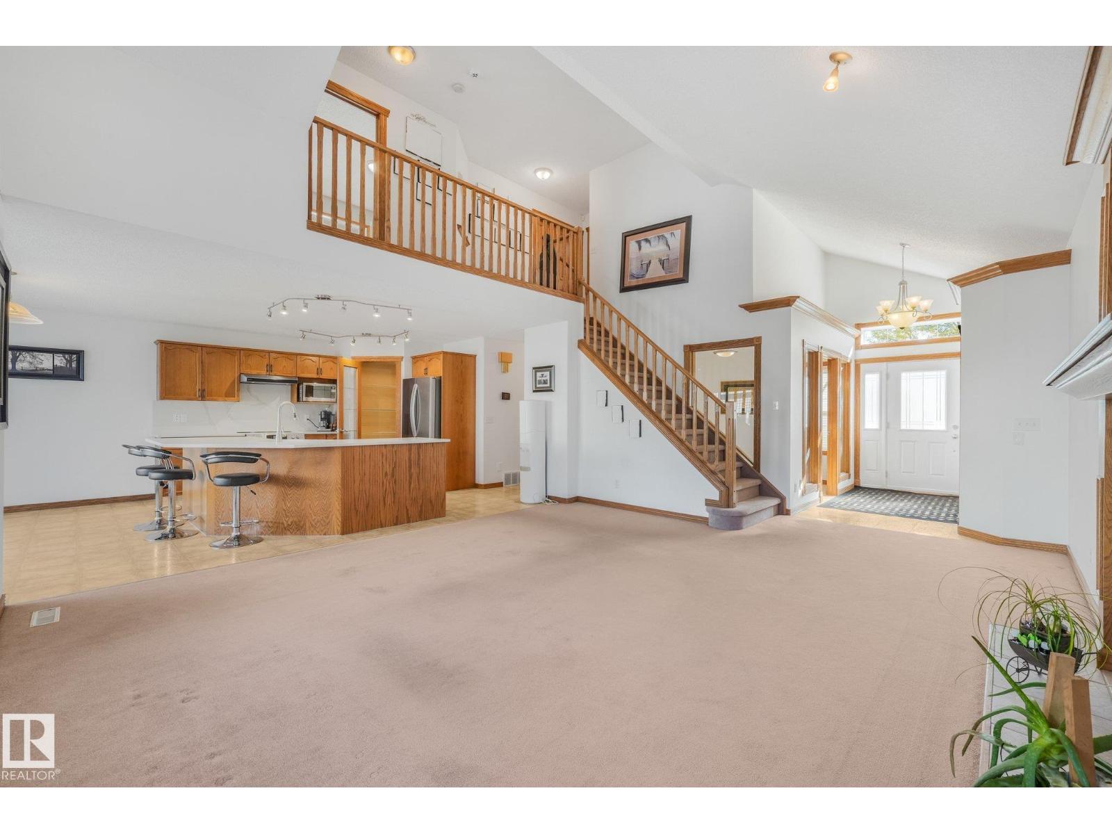 16512 87 ST NW