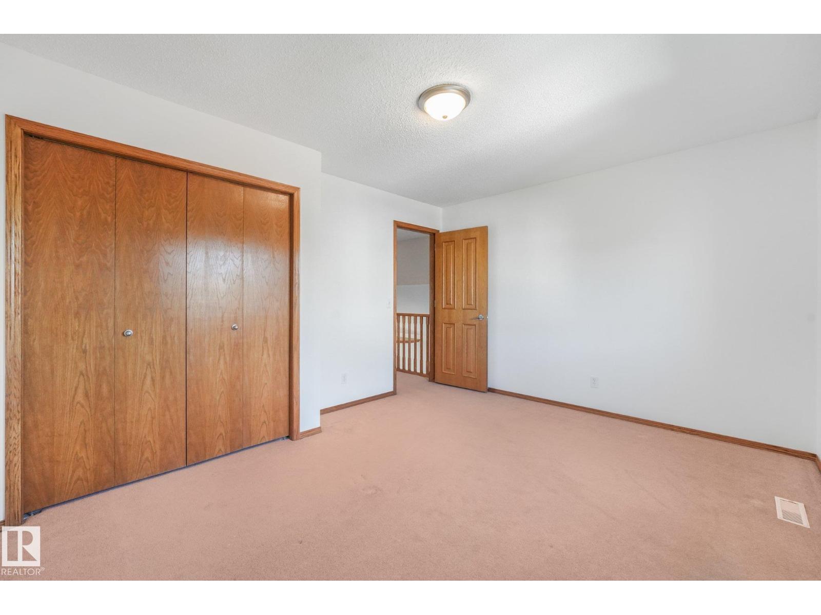 16512 87 ST NW