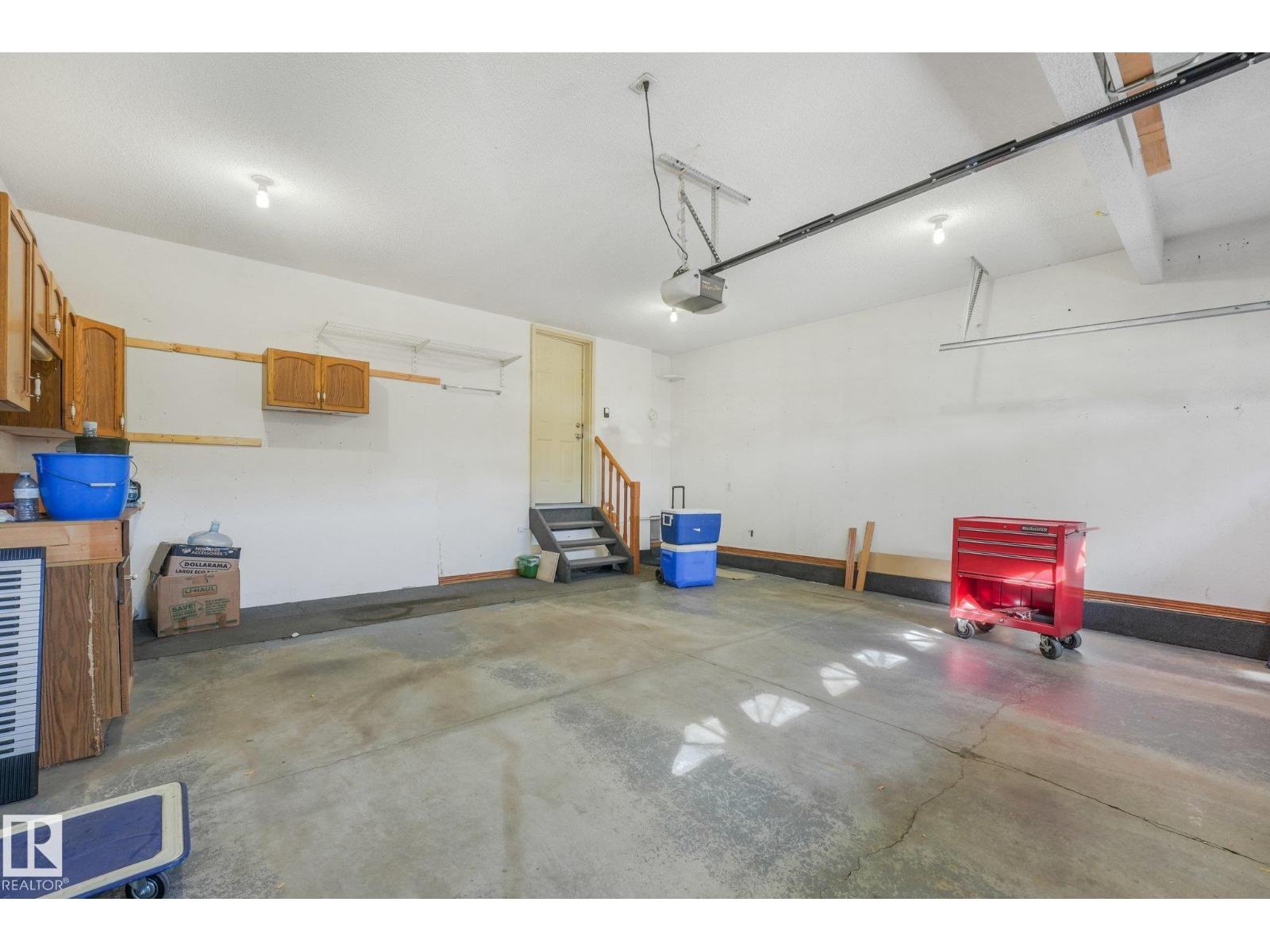 16512 87 ST NW