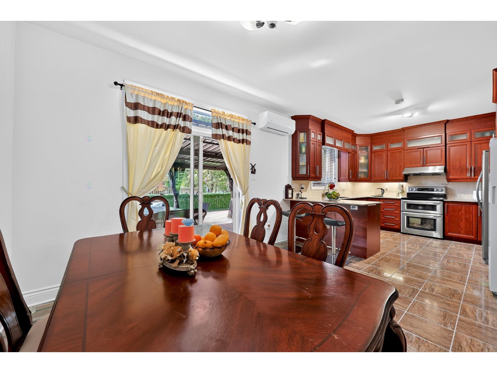 319 Rue Khalil-Gibran Montréal (Saint-Laurent) Quebec Canada H4N4A1 5