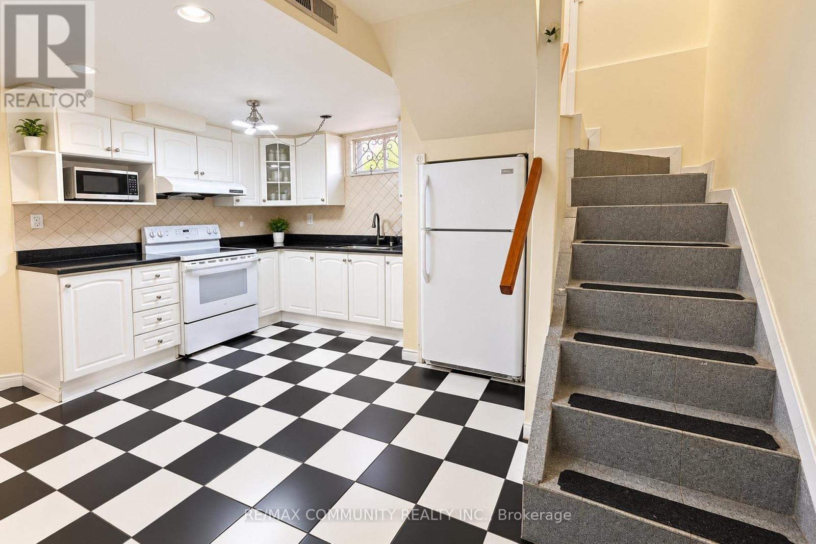 93 Waringstown Drive, Toronto, Ontario  M1R 4H5 - Photo 27 - E13842096