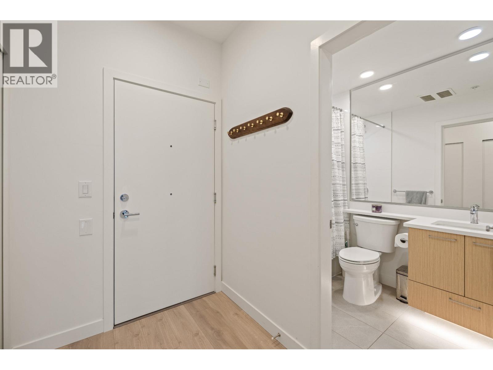 617 7588 16TH STREET