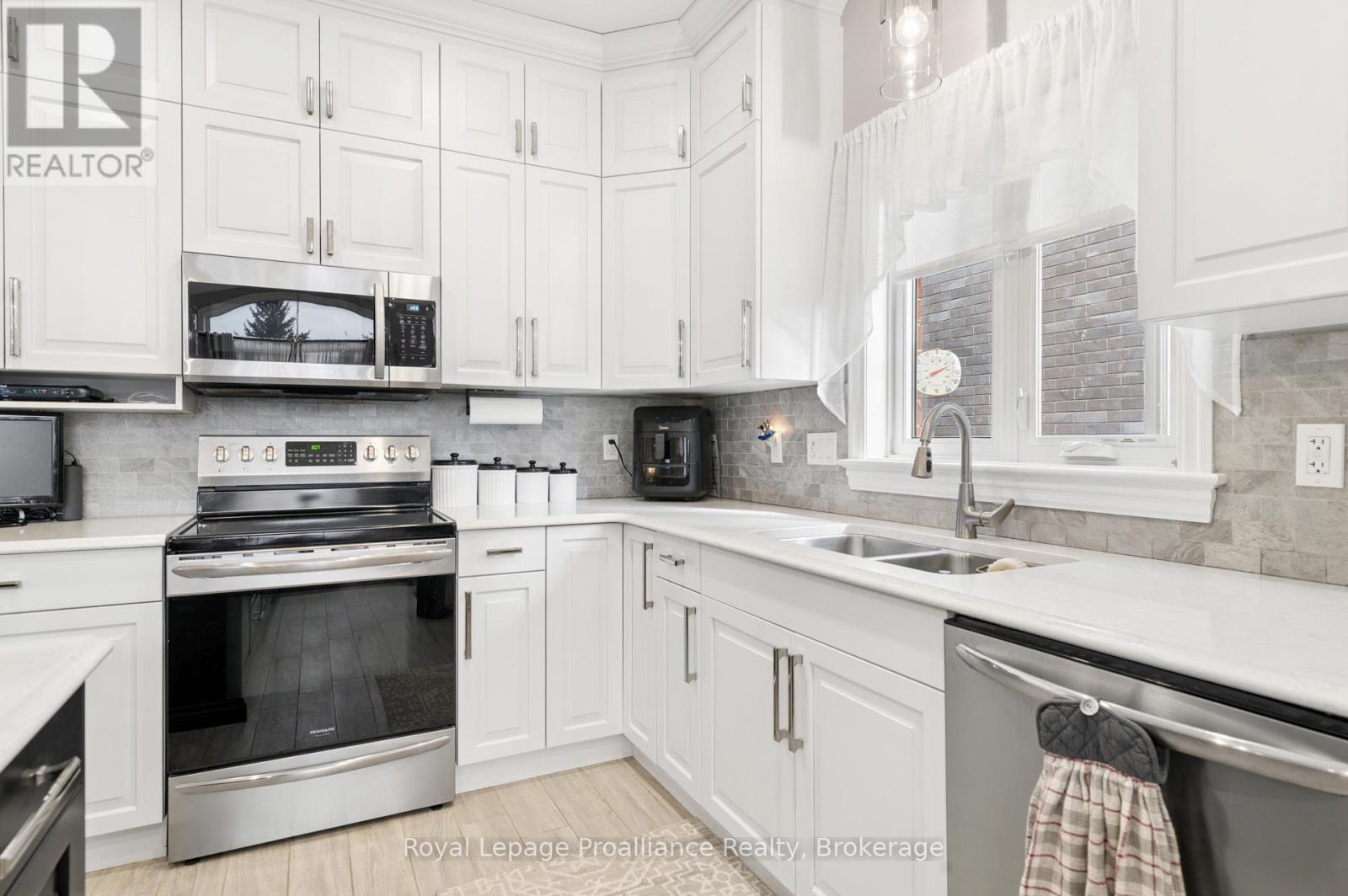 2 Bevan Drive, Belleville, Ontario  K8N 0H8 - Photo 18 - X13840828