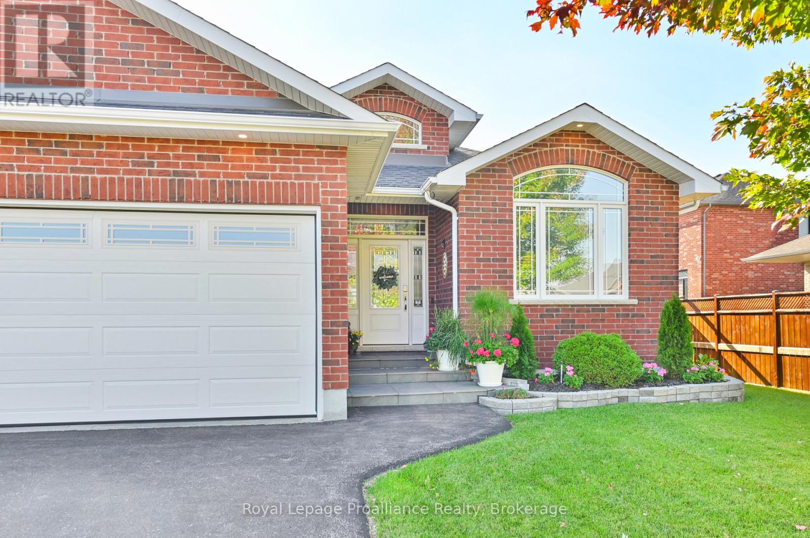 2 Bevan Drive, Belleville, Ontario  K8N 0H8 - Photo 3 - X13840828