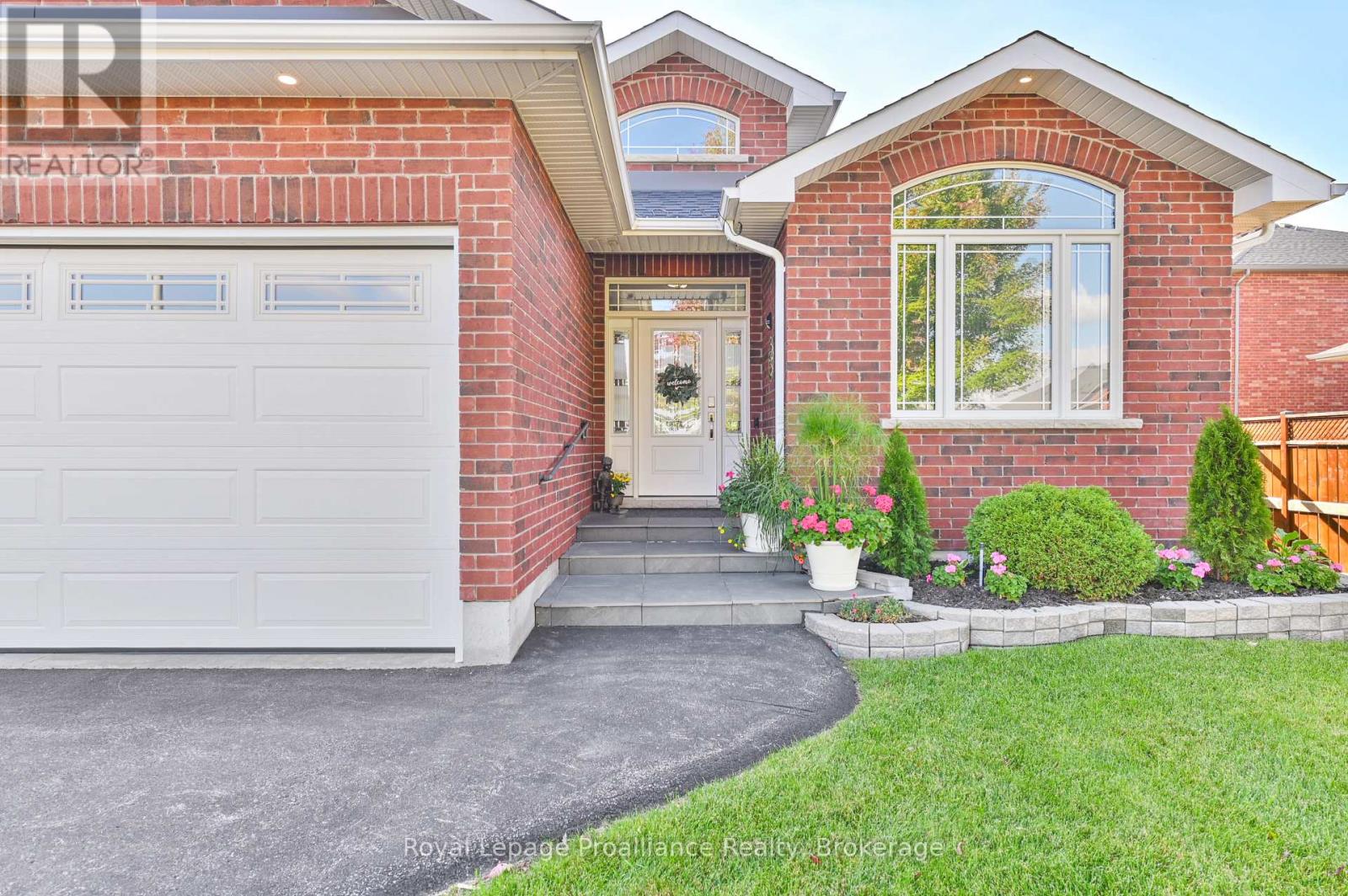 2 Bevan Drive, Belleville, Ontario  K8N 0H8 - Photo 4 - X13840828