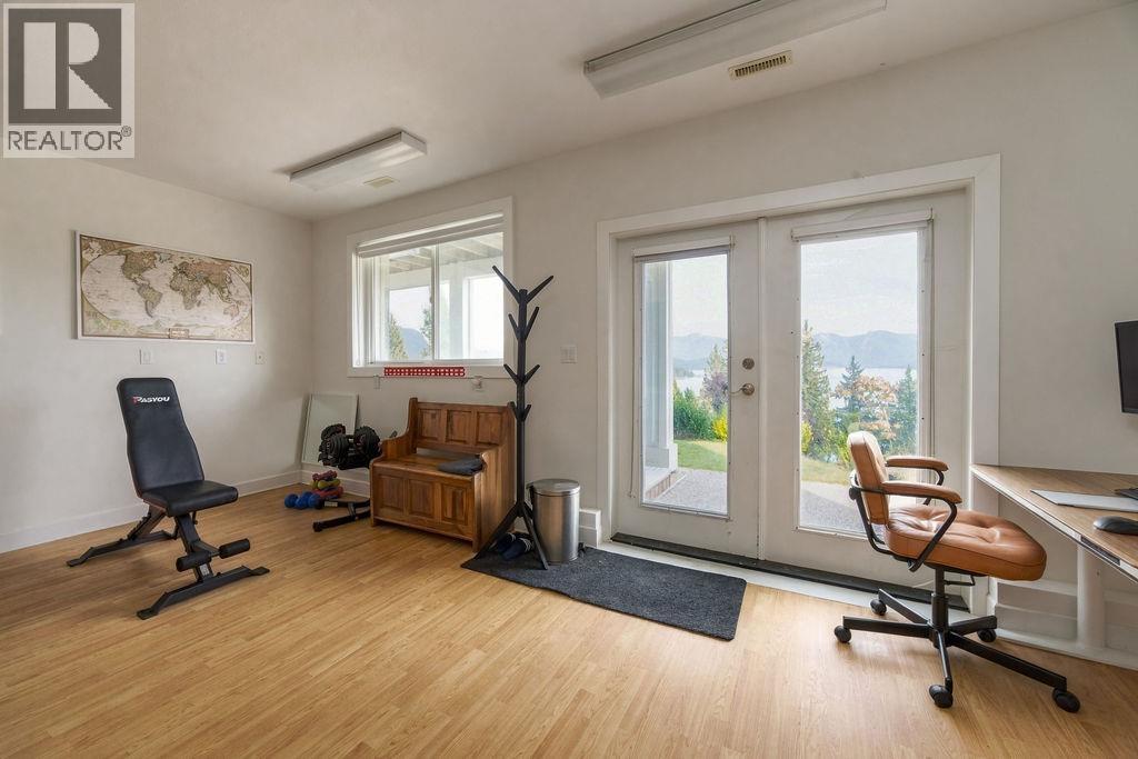 1208 St Andrews Road, Gibsons, British Columbia  V0N 1V1 - Photo 34 - R3170945