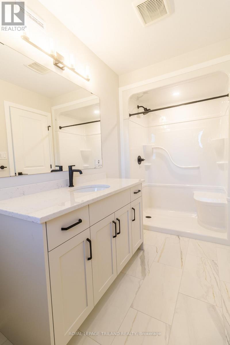 18 Hawks Gate, Central Elgin, Ontario  N5R 0R2 - Photo 16 - X13593762