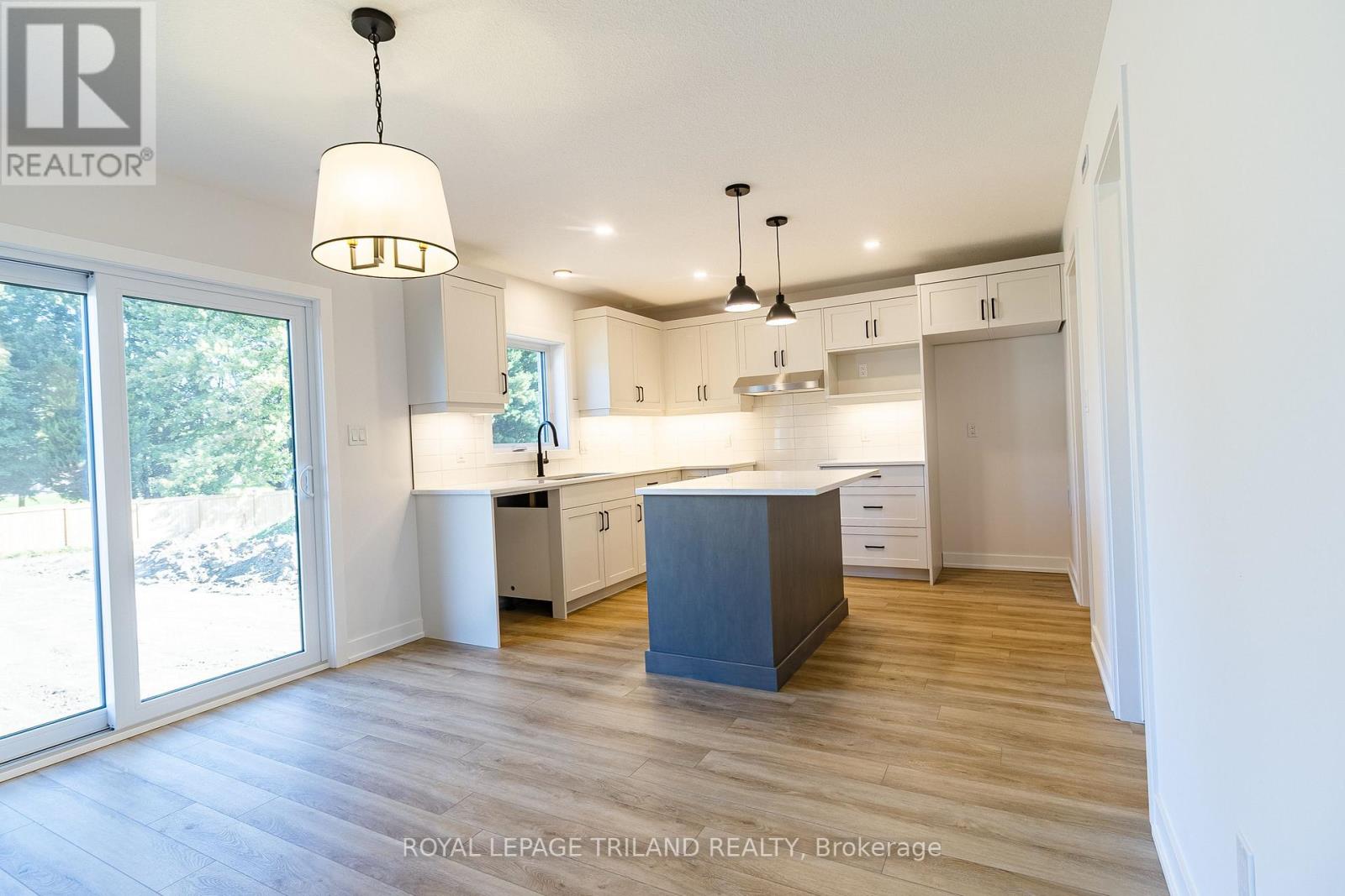 18 Hawks Gate, Central Elgin, Ontario  N5R 0R2 - Photo 6 - X13593762