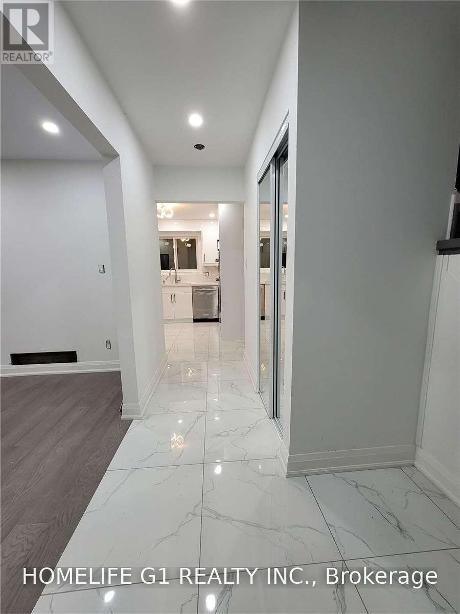 99 Aspenwood Drive, Toronto, Ontario  M2H 2E8 - Photo 14 - C13844096