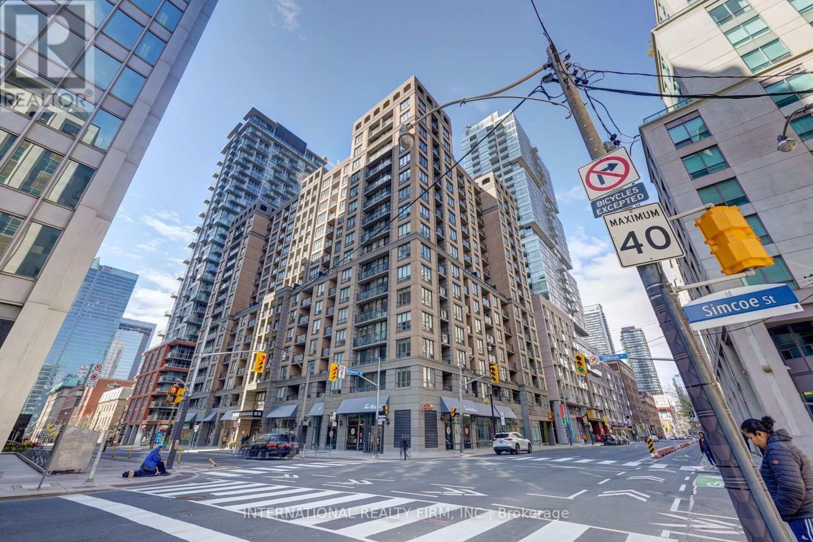 1209 - 140 SIMCOE STREET, Toronto, Ontario