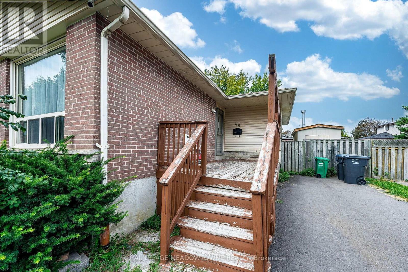 46 Reigate Avenue, Brampton, Ontario  L6V 2E3 - Photo 4 - W13788424