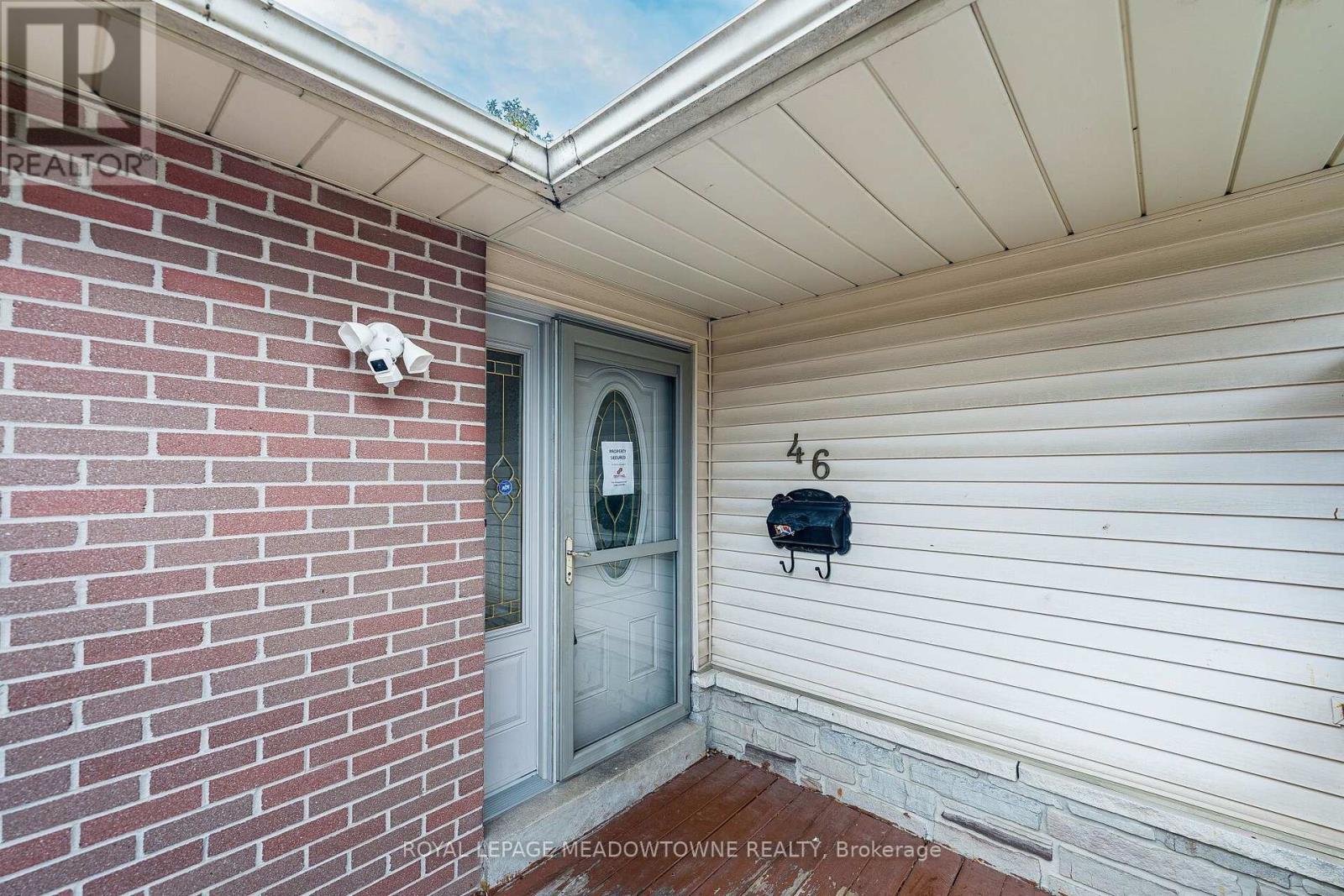 46 Reigate Avenue, Brampton, Ontario  L6V 2E3 - Photo 5 - W13788424