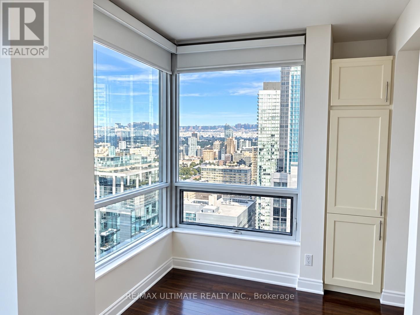 4212 - 761 Bay Street, Toronto, Ontario  M5G 2R2 - Photo 5 - C13817600