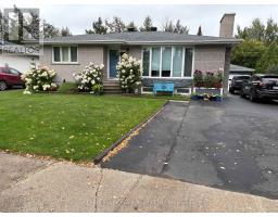 422 RYERSON CRESCENT, Thunder Bay, Ontario