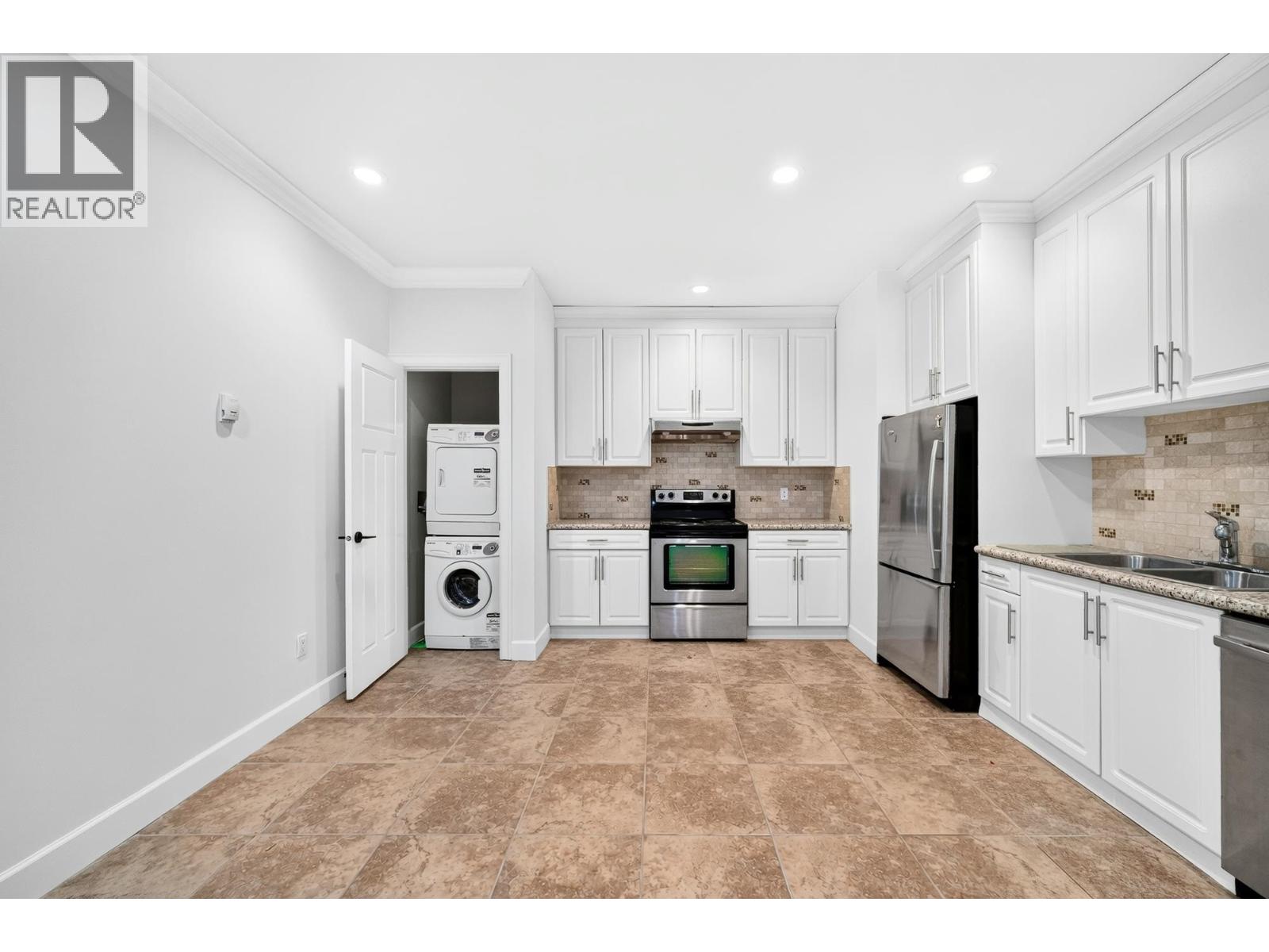 7440 Kraft Crescent, Burnaby, British Columbia  V5A 1Z5 - Photo 30 - R3138867