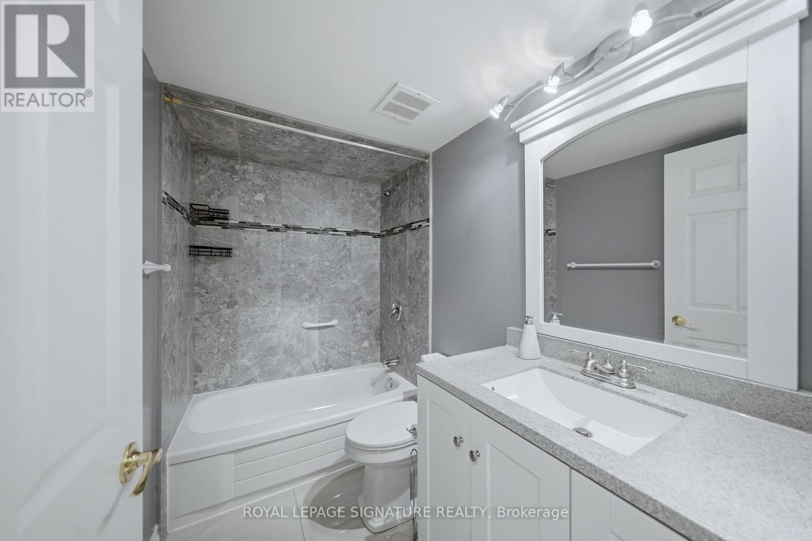 1401 - 5 Lisa Street, Brampton, Ontario  L6T 4T4 - Photo 17 - W13838810