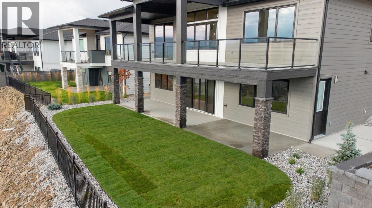 749 Carleton Street, Kelowna, British Columbia  V1V 0A8 - Photo 10 - 10402309