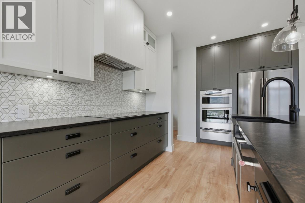 749 Carleton Street, Kelowna, British Columbia  V1V 0A8 - Photo 27 - 10402309