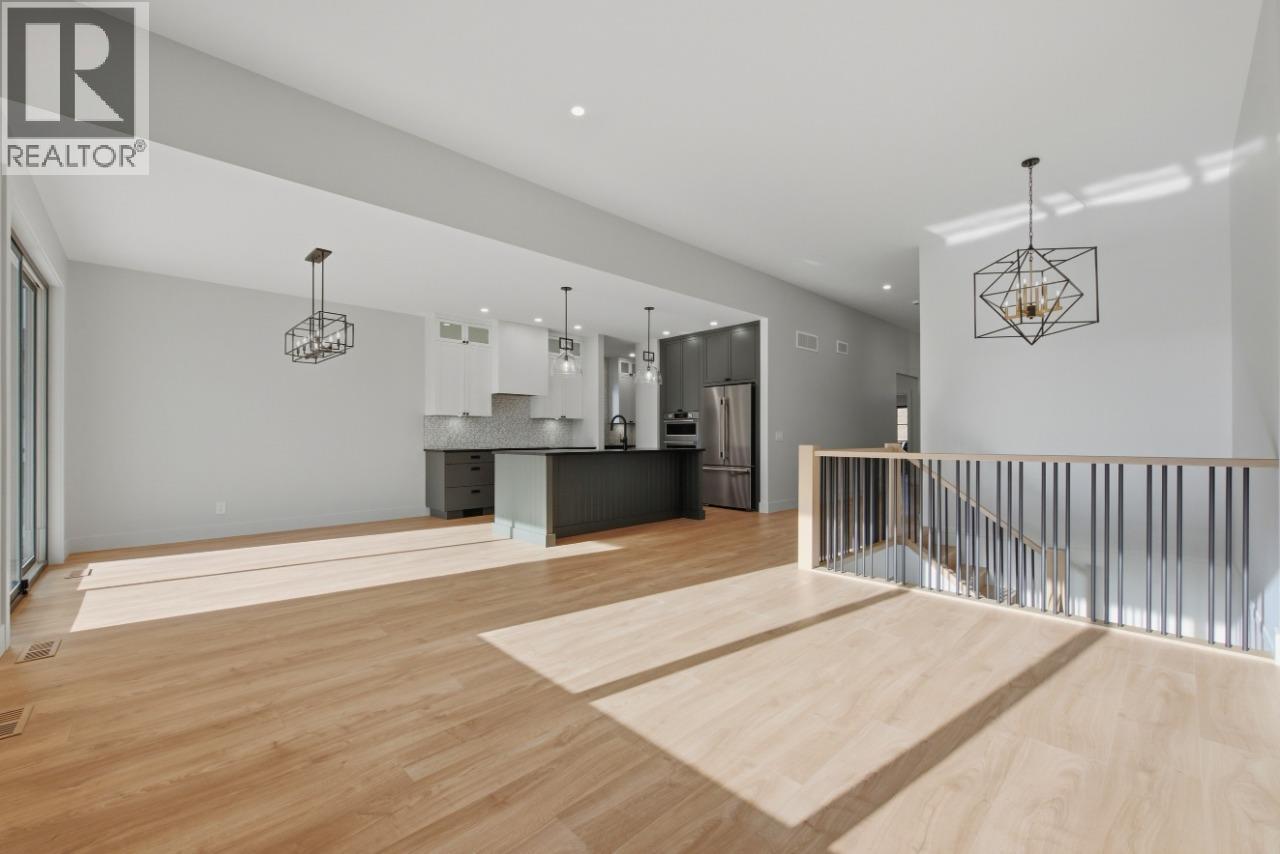 749 Carleton Street, Kelowna, British Columbia  V1V 0A8 - Photo 29 - 10402309
