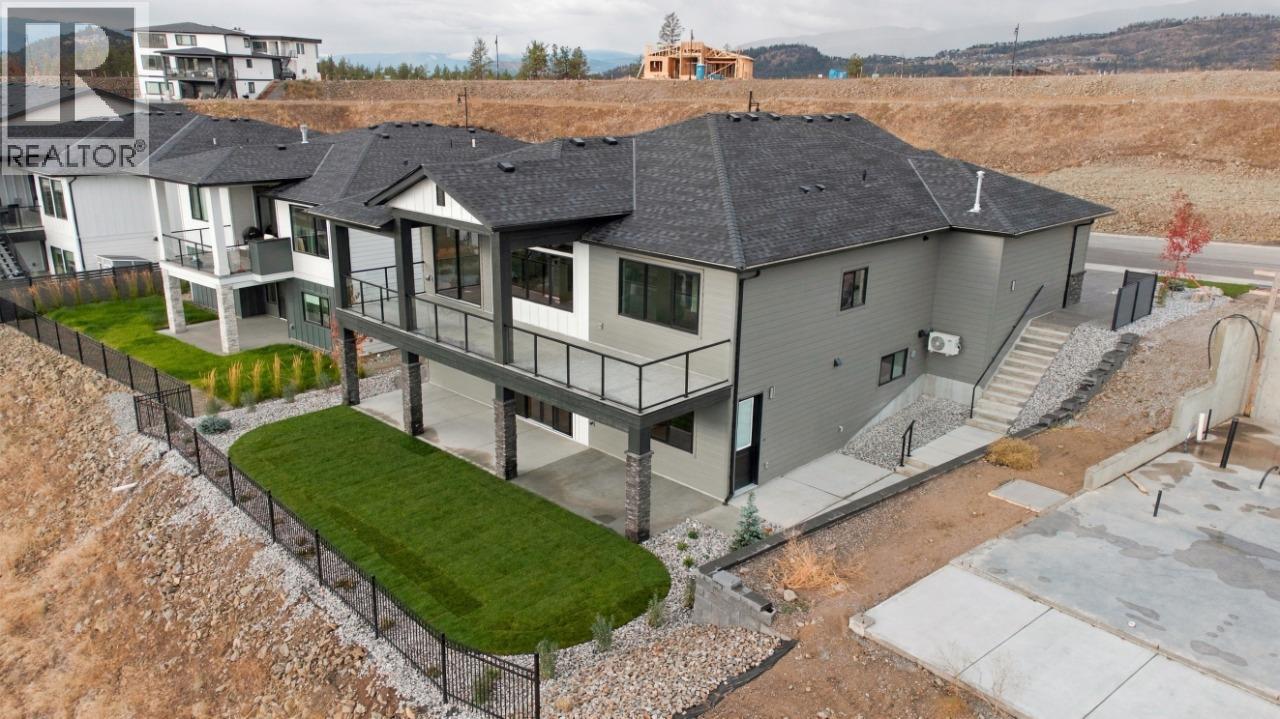749 Carleton Street, Kelowna, British Columbia  V1V 0A8 - Photo 7 - 10402309