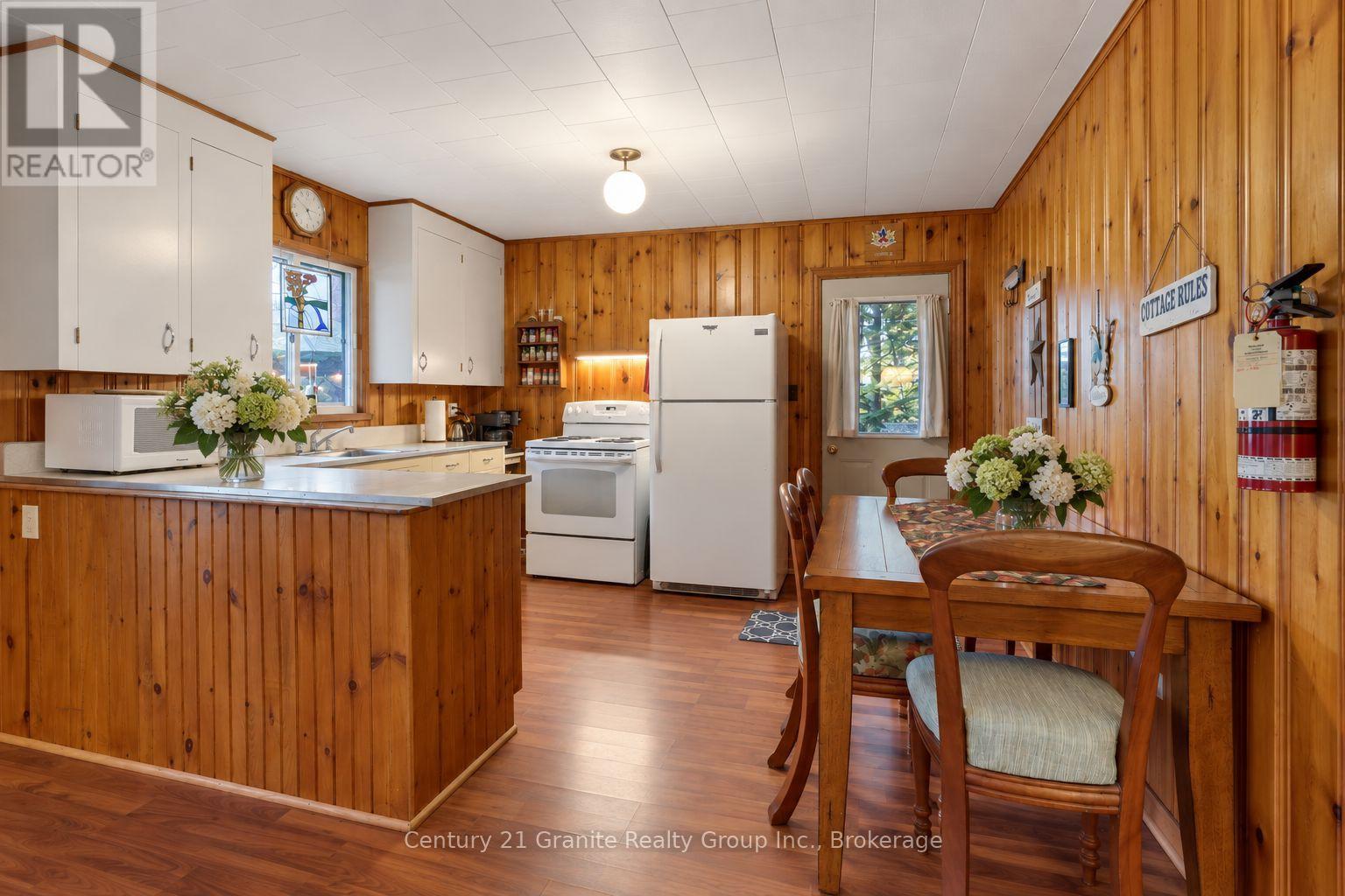 4175 Elephant Lake Road, Dysart Et Al, Ontario  K0L 3C0 - Photo 11 - X13844172