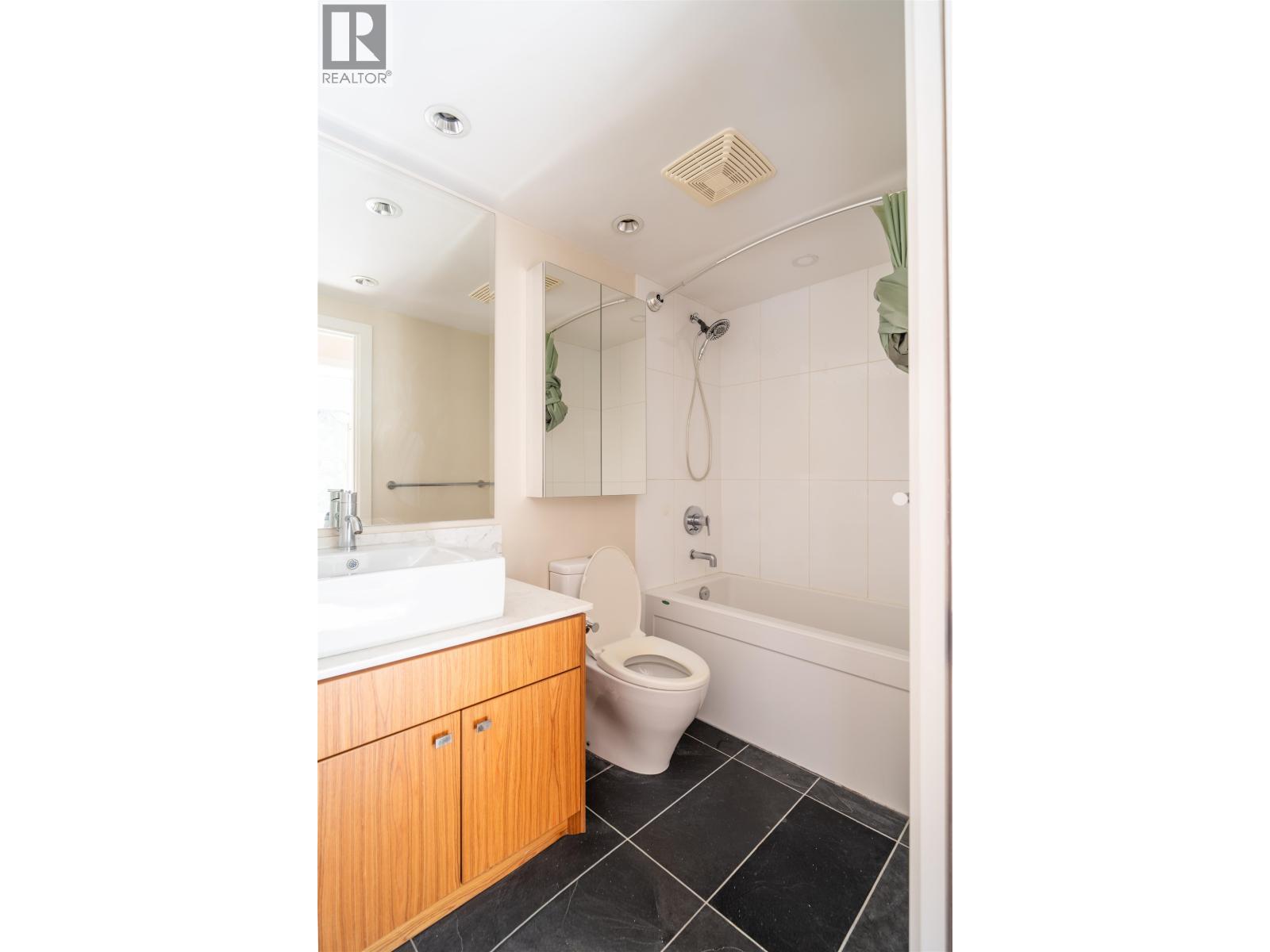 504 1675 W 8 Avenue, Vancouver, British Columbia  V6J 0A8 - Photo 9 - R3170926