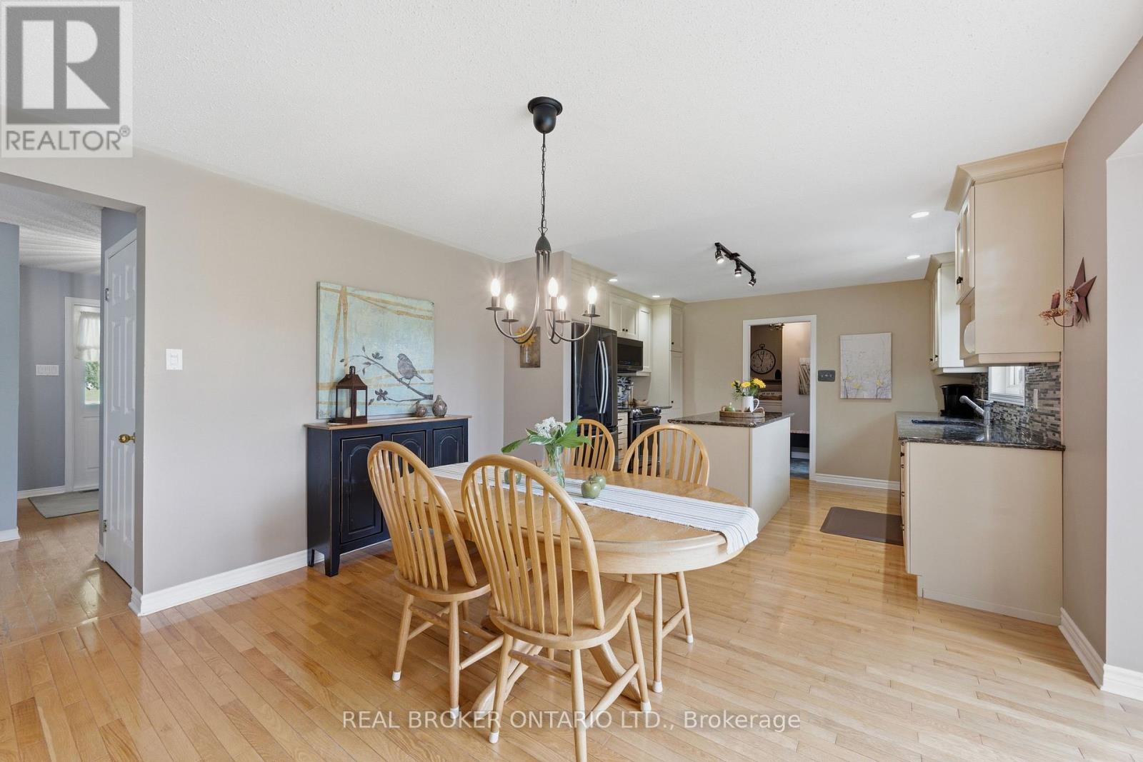 10532 Main Street, North Dundas, Ontario  K0E 1W0 - Photo 16 - X13844390