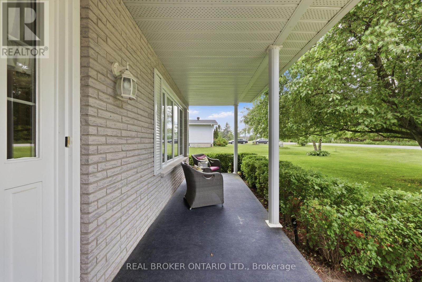 10532 Main Street, North Dundas, Ontario  K0E 1W0 - Photo 44 - X13844390