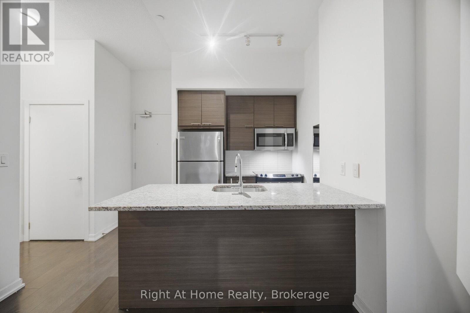 111 - 66 Forest Manor Road, Toronto, Ontario  M2J 0B7 - Photo 8 - C13844294