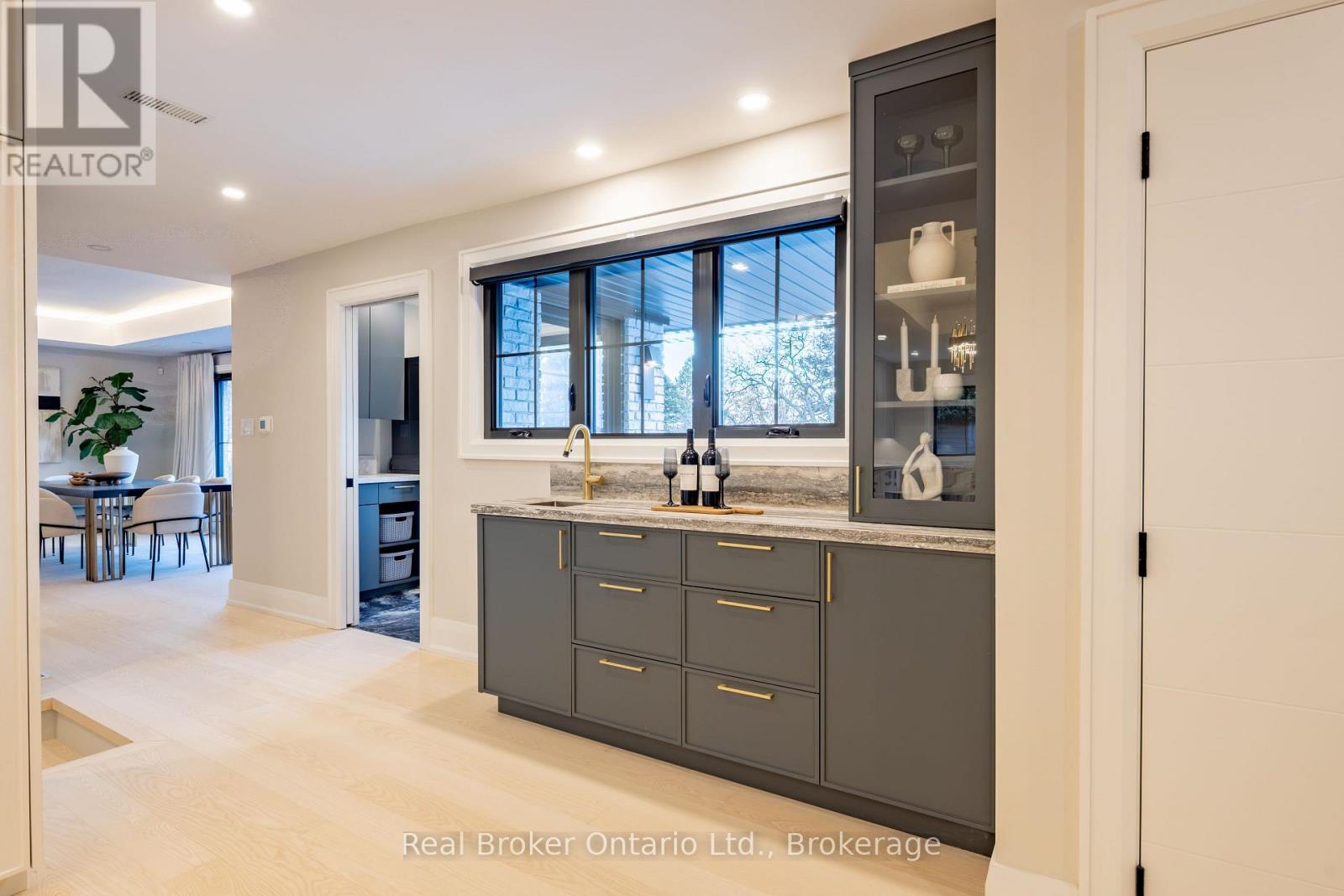 841 Danforth Place, Burlington, Ontario  L7T 1S1 - Photo 18 - W13844314