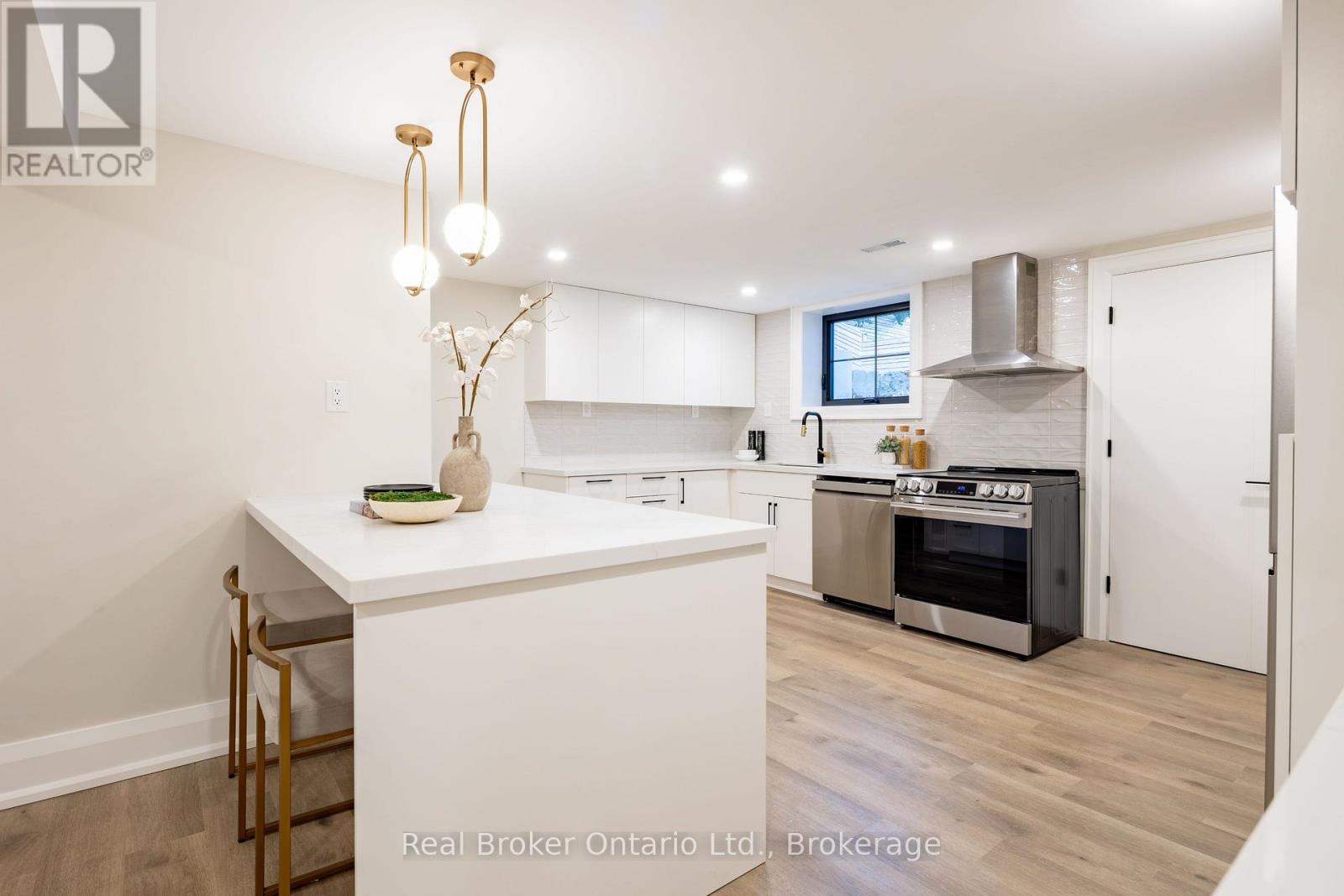 841 Danforth Place, Burlington, Ontario  L7T 1S1 - Photo 31 - W13844314