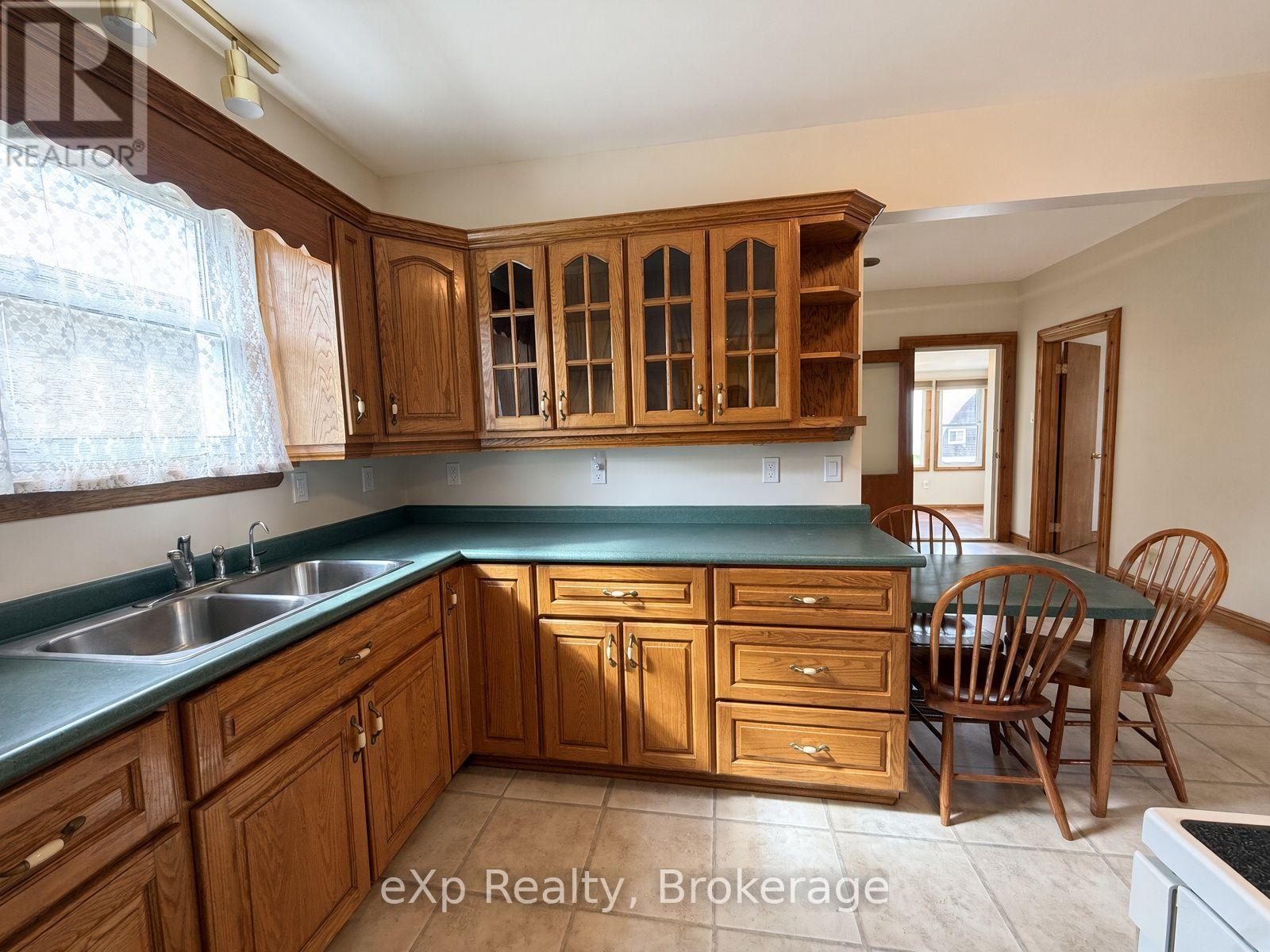 42 Clarinda Street S, South Bruce, Ontario  N0G 2S0 - Photo 10 - X13844298