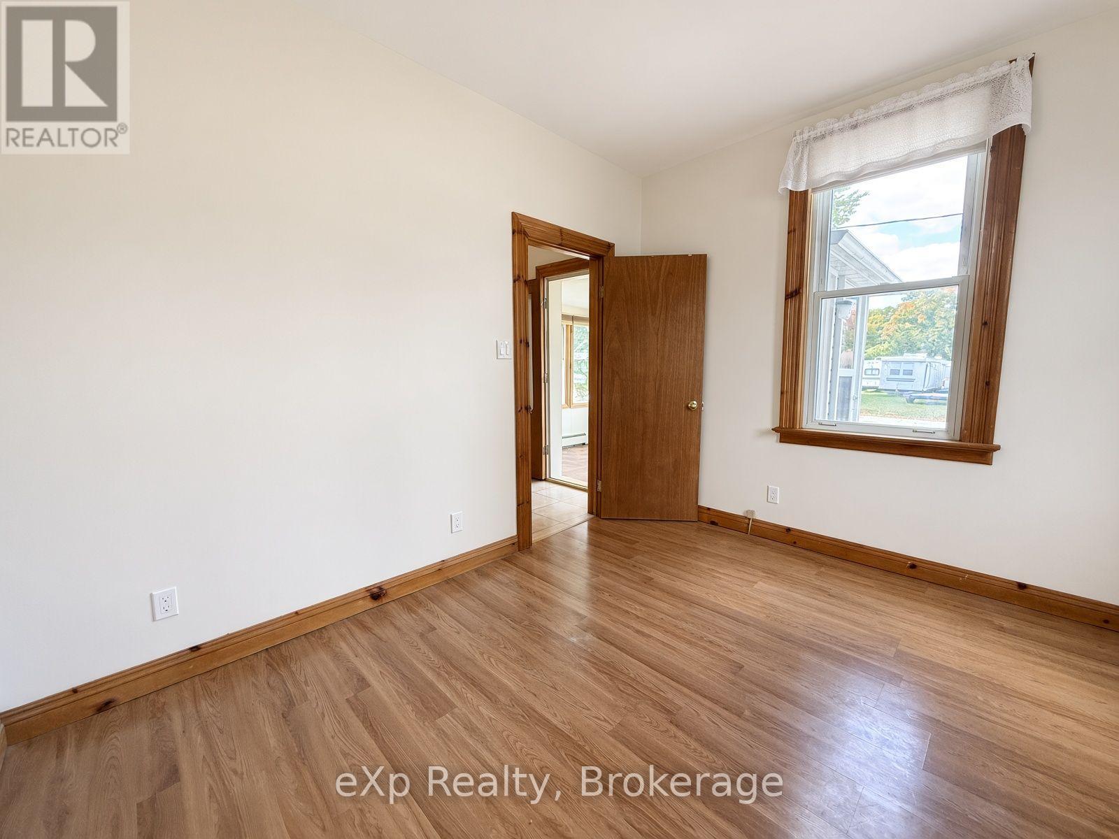 42 Clarinda Street S, South Bruce, Ontario  N0G 2S0 - Photo 12 - X13844298