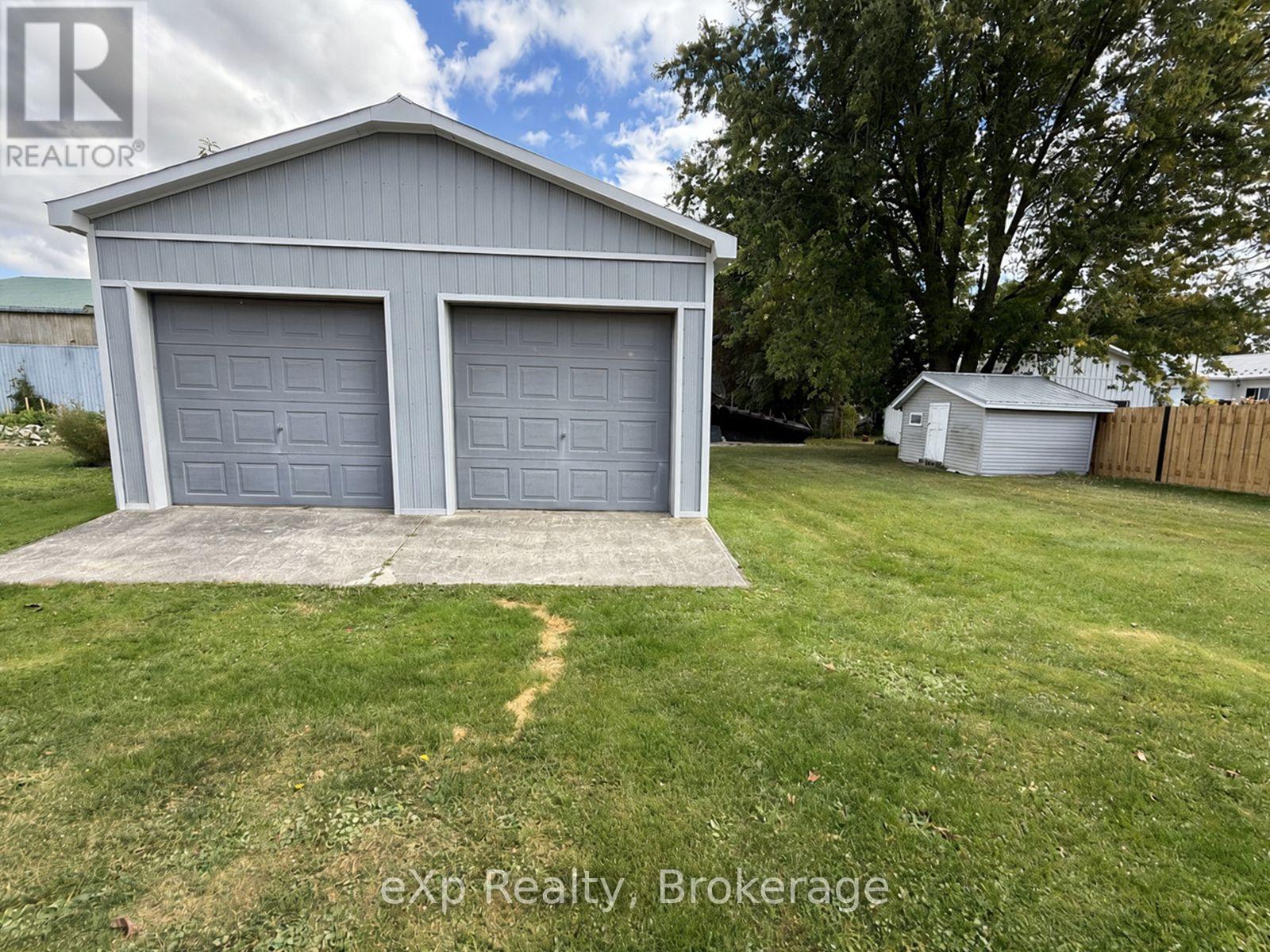 42 Clarinda Street S, South Bruce, Ontario  N0G 2S0 - Photo 3 - X13844298