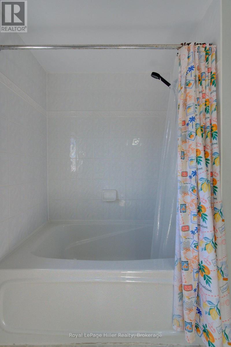 220 Schneller Drive, Wilmot, Ontario N3A 2K9 - Photo 26 - X13844322